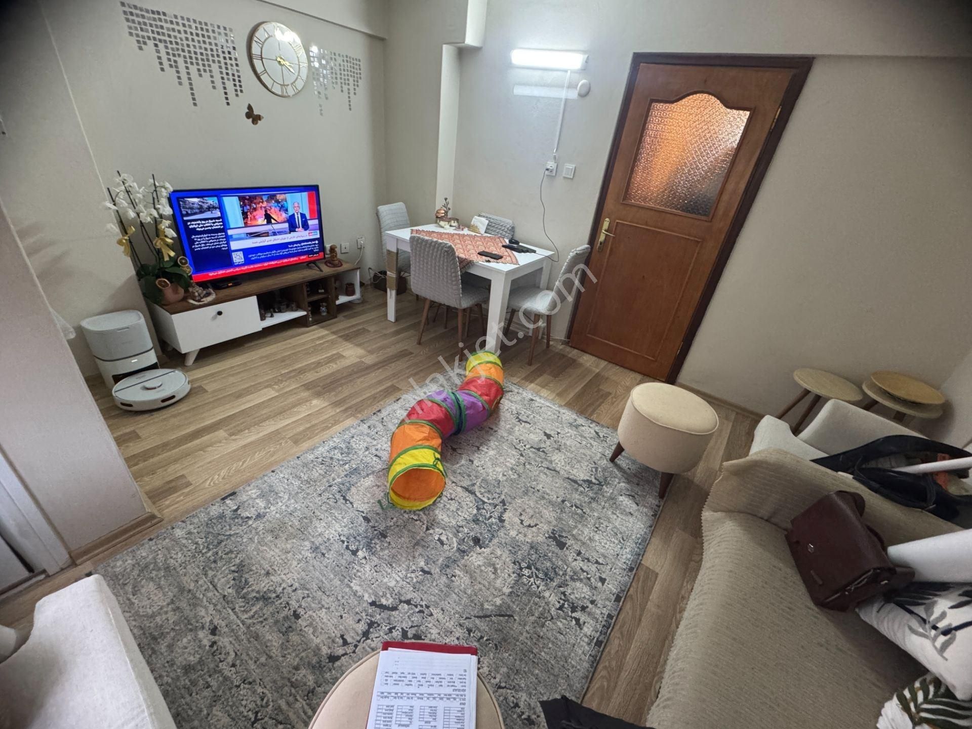 Esinti'den Zümrütevler Mahallesinde Metroya Yakın 2+1 Daire - Görsel 6