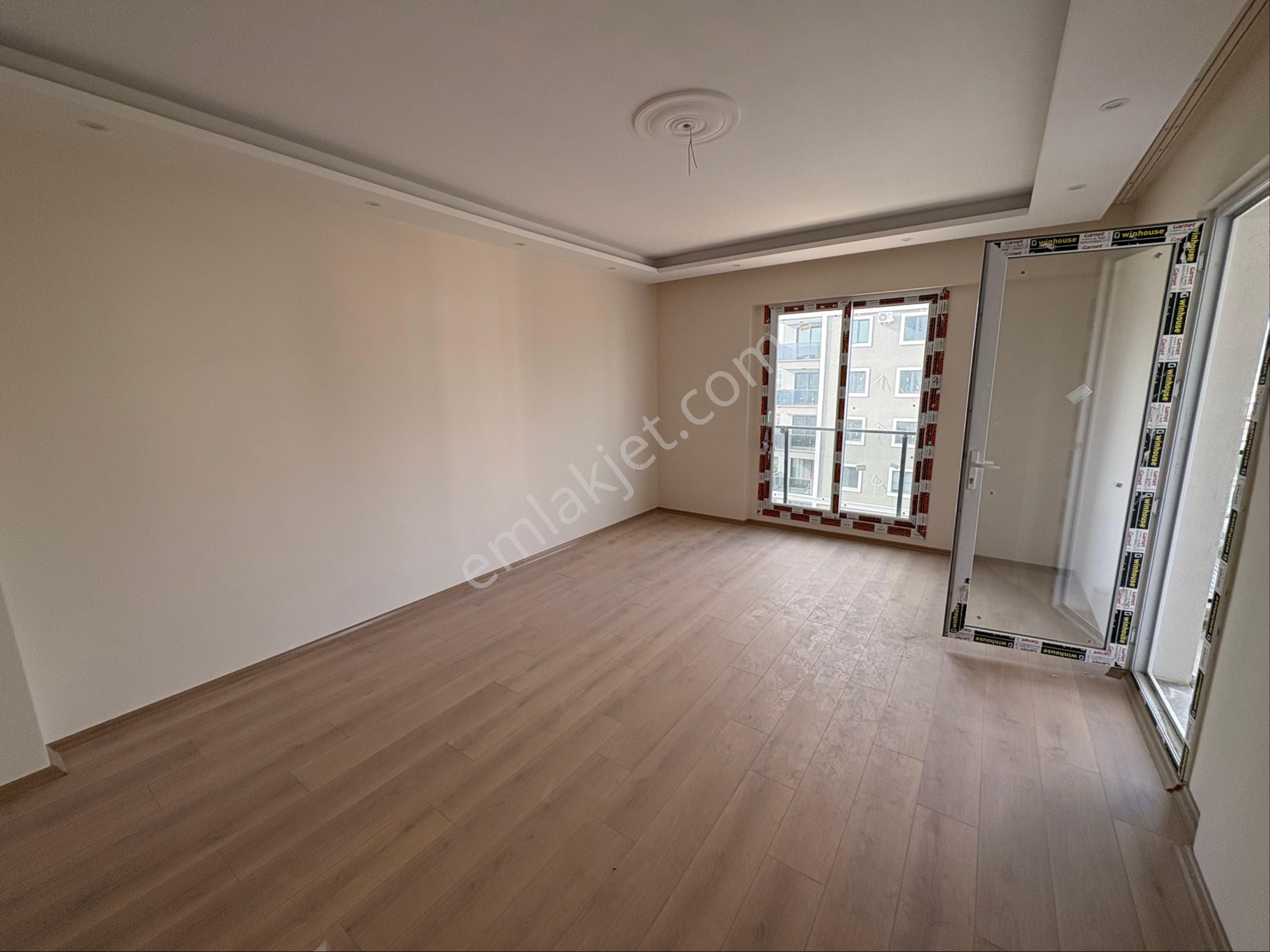 Miray Emlaktan Zaferde Kiralık 2+1 Daire - Görsel 16