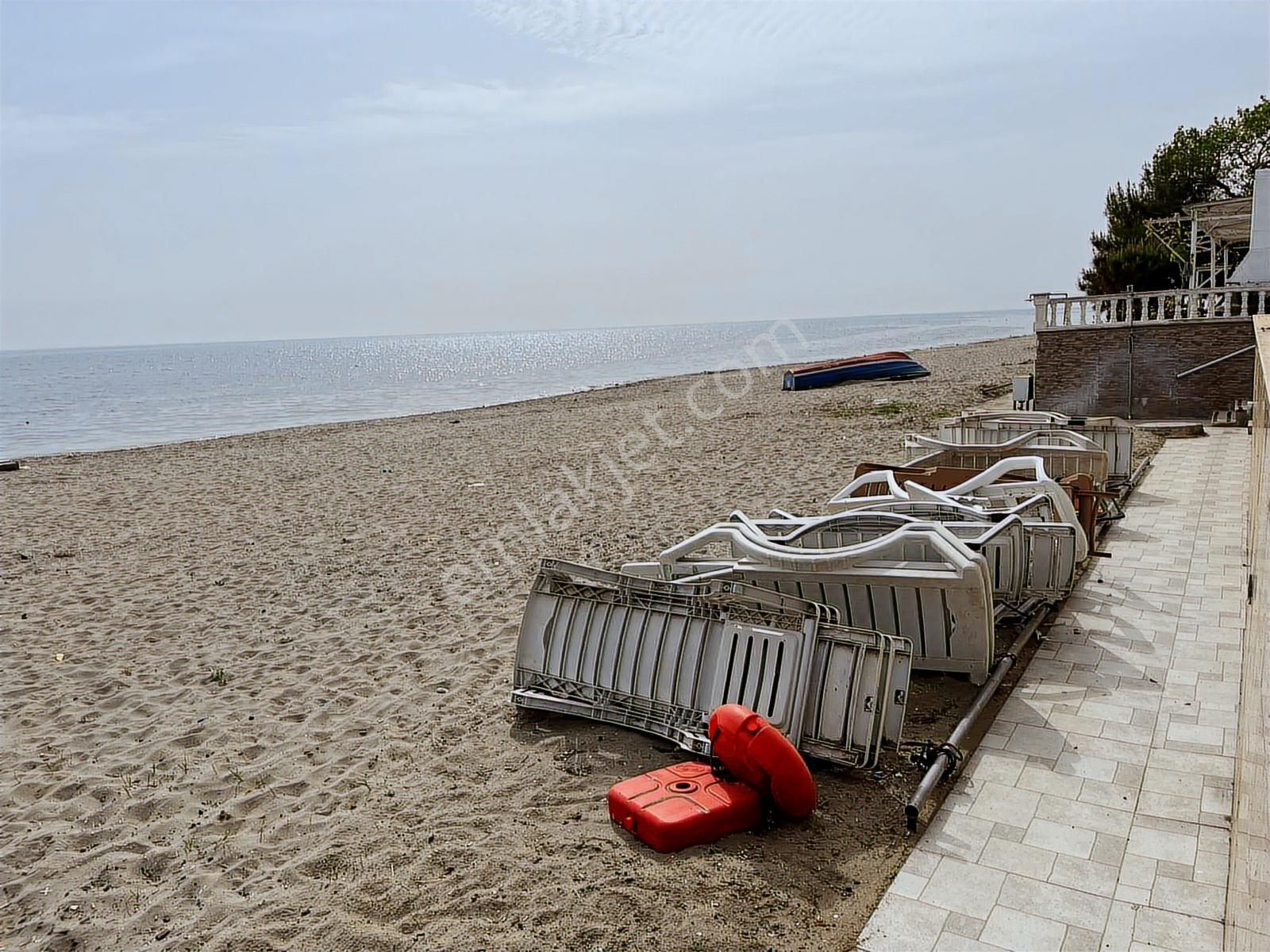 Büyükçekmece Kiralık 2+1 Eşyalı Daire Denize Sıfır Sitede - Görsel 18