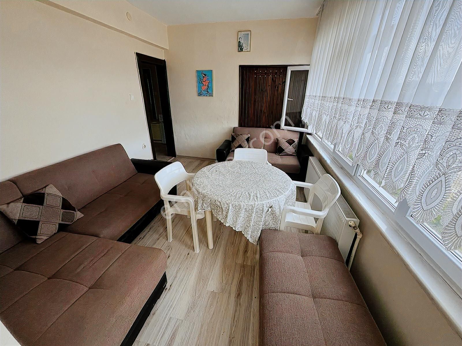 Büyükçekmece Kiralık 2+1 Eşyalı Daire Denize Sıfır Sitede - Görsel 7