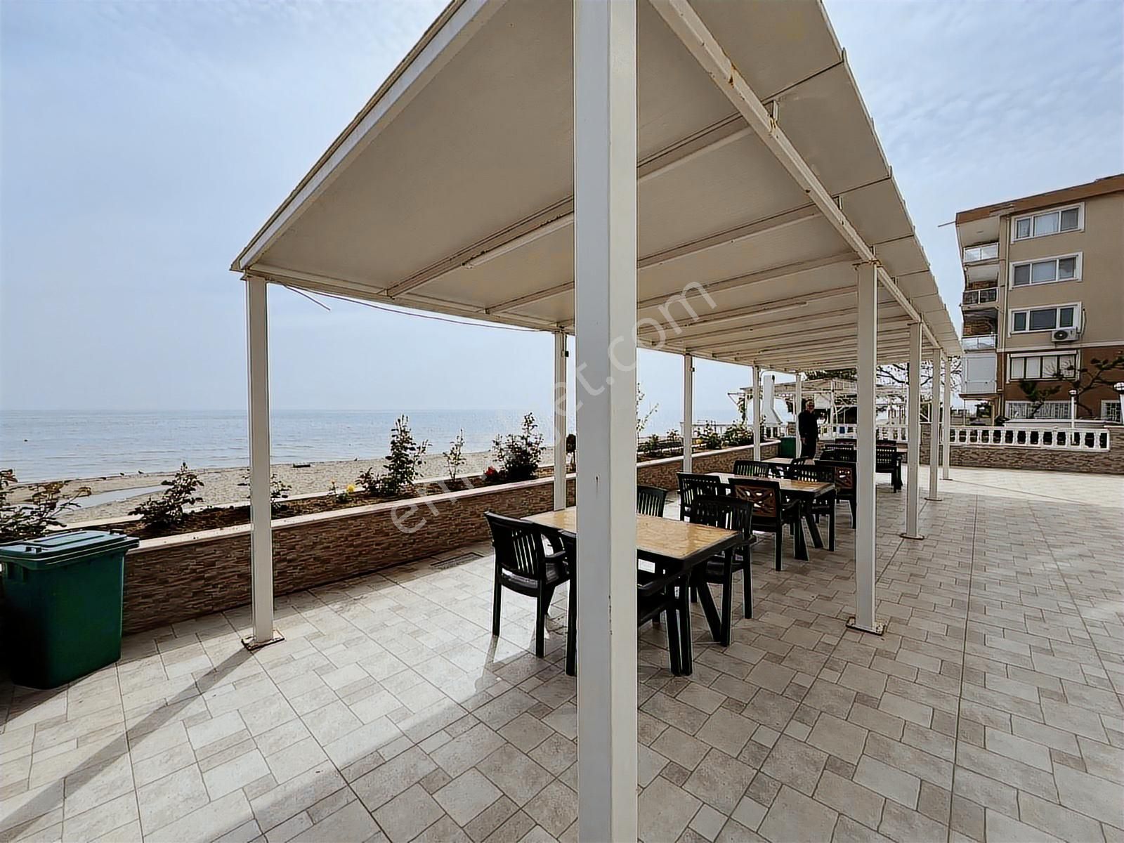 Büyükçekmece Kiralık 2+1 Eşyalı Daire Denize Sıfır Sitede - Görsel 3