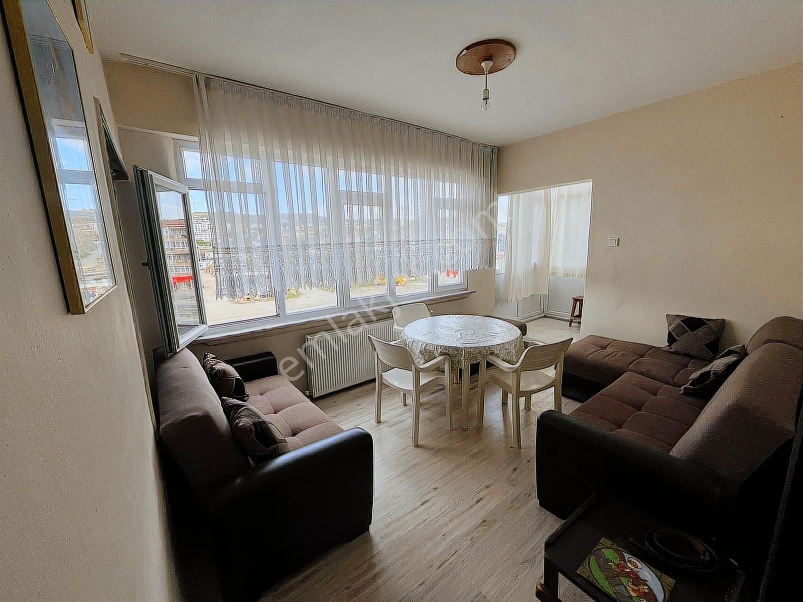 Büyükçekmece Kiralık 2+1 Eşyalı Daire Denize Sıfır Sitede - Görsel 4