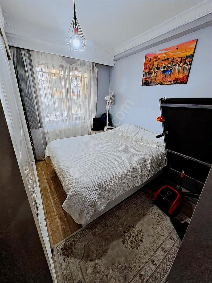 Betül Emlak'tan Sultangazi Eski Habiblerde Satılık 2+1 Giriş Kat - Görsel 14