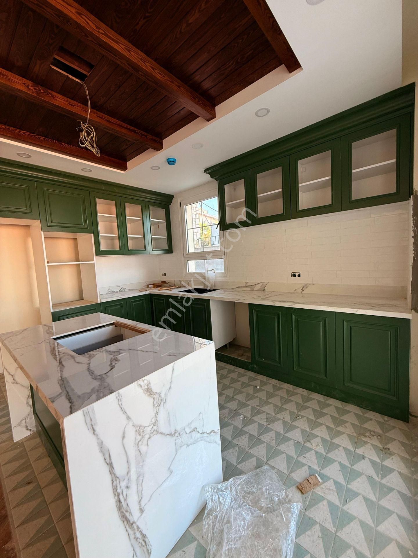 Merkeze Yakın, Manzaralı, Özel Havuzlu Villa - Görsel 29