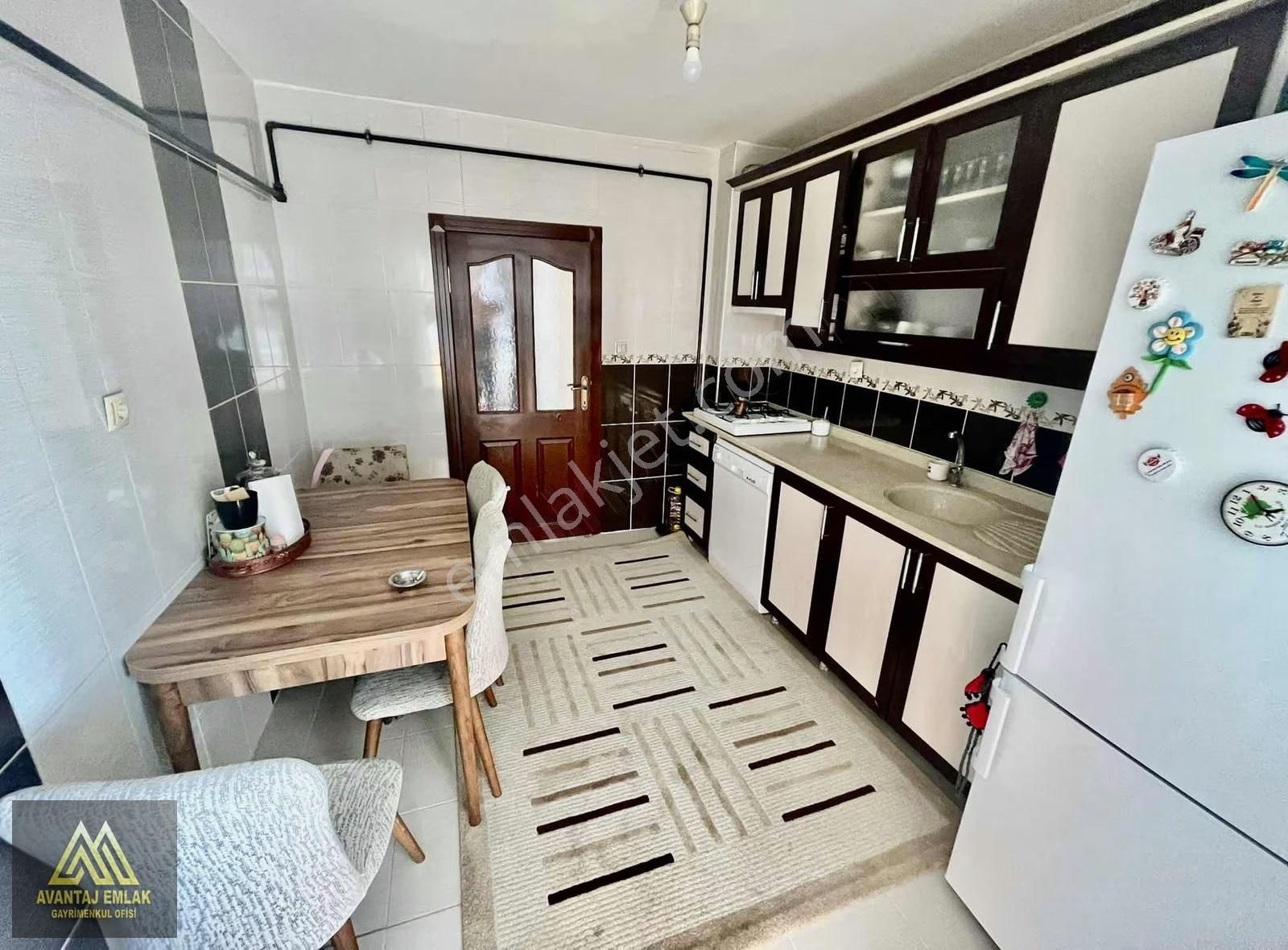 Avantauj'dan Yeşilbayır'da Güney Ceph. Harika Konumlu Yapılı 3+1 - Görsel 4