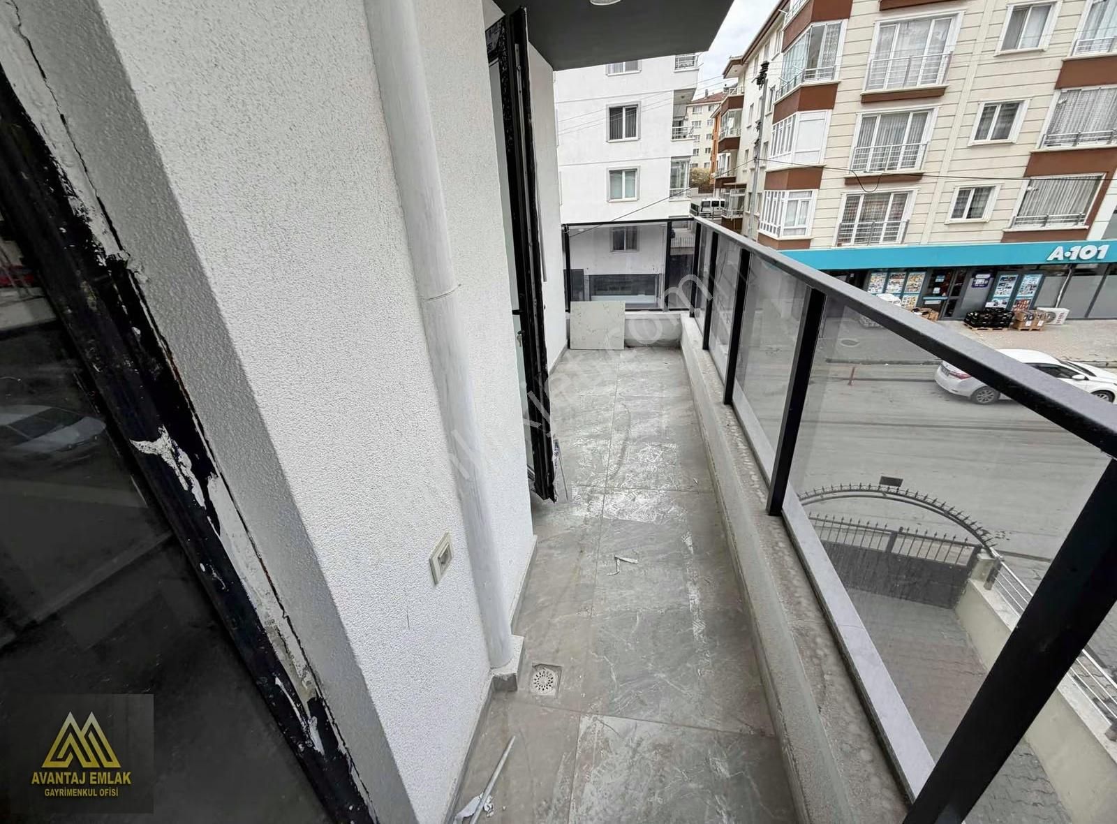 Avantaj'dan Şahapgürler Ana Caddede Ara Kat Lüx Yapılı 3+1 Daire - Görsel 19