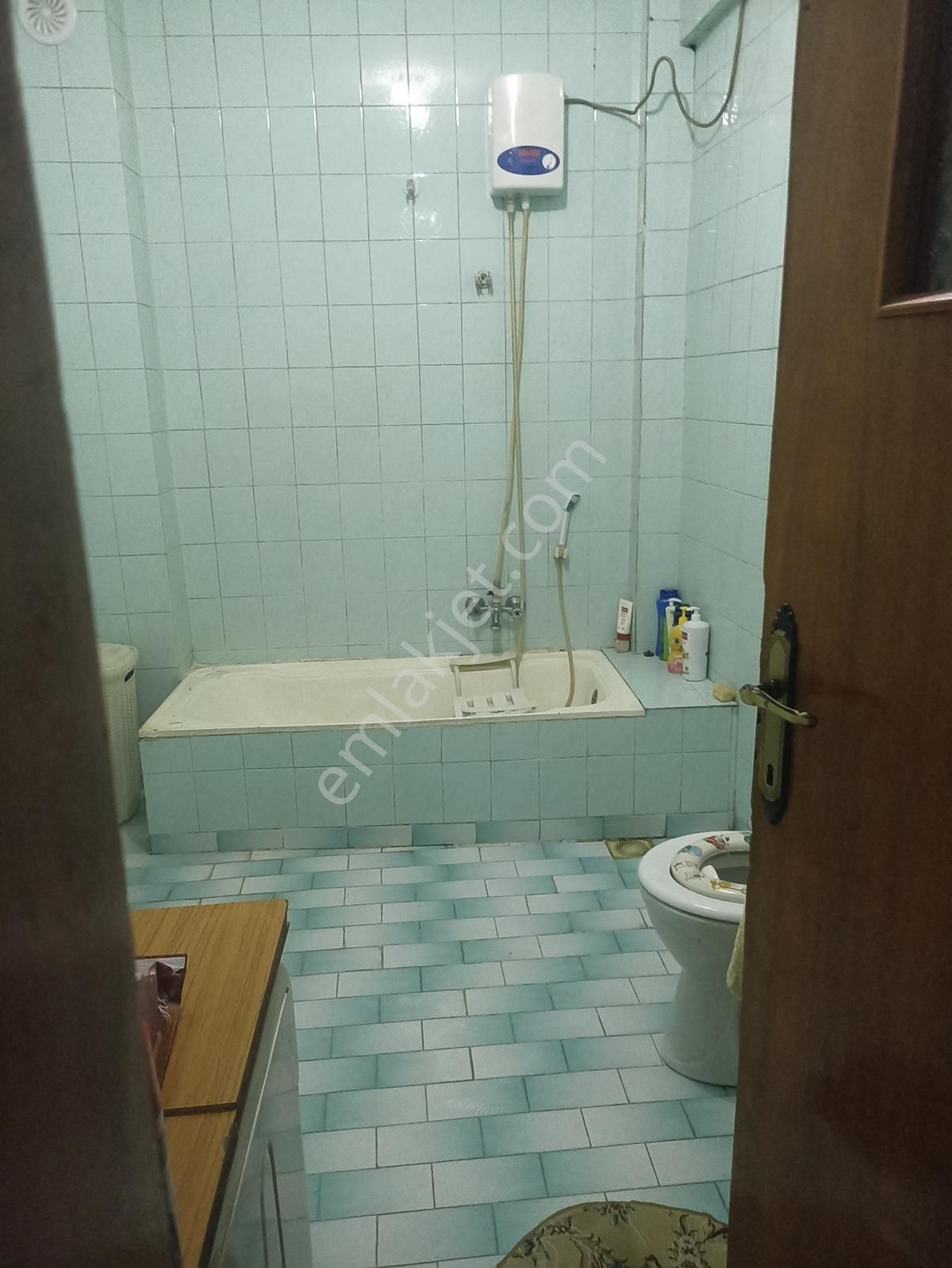 İstanbul Caddesi Nakipoğlu Mahallesinde Satılık Geniş 4+1 Daire - Görsel 8