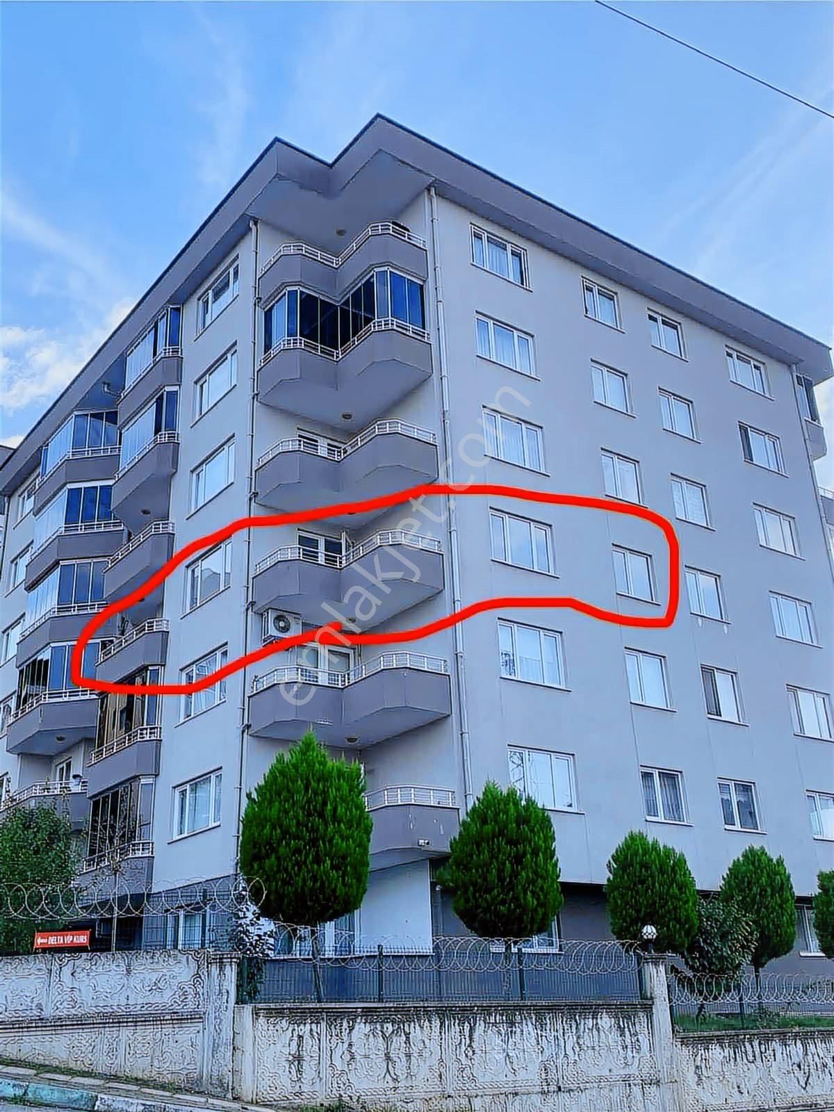 Ayma Gayrimenkul'den Bağlaraltında Kiralık 3+1 Daire