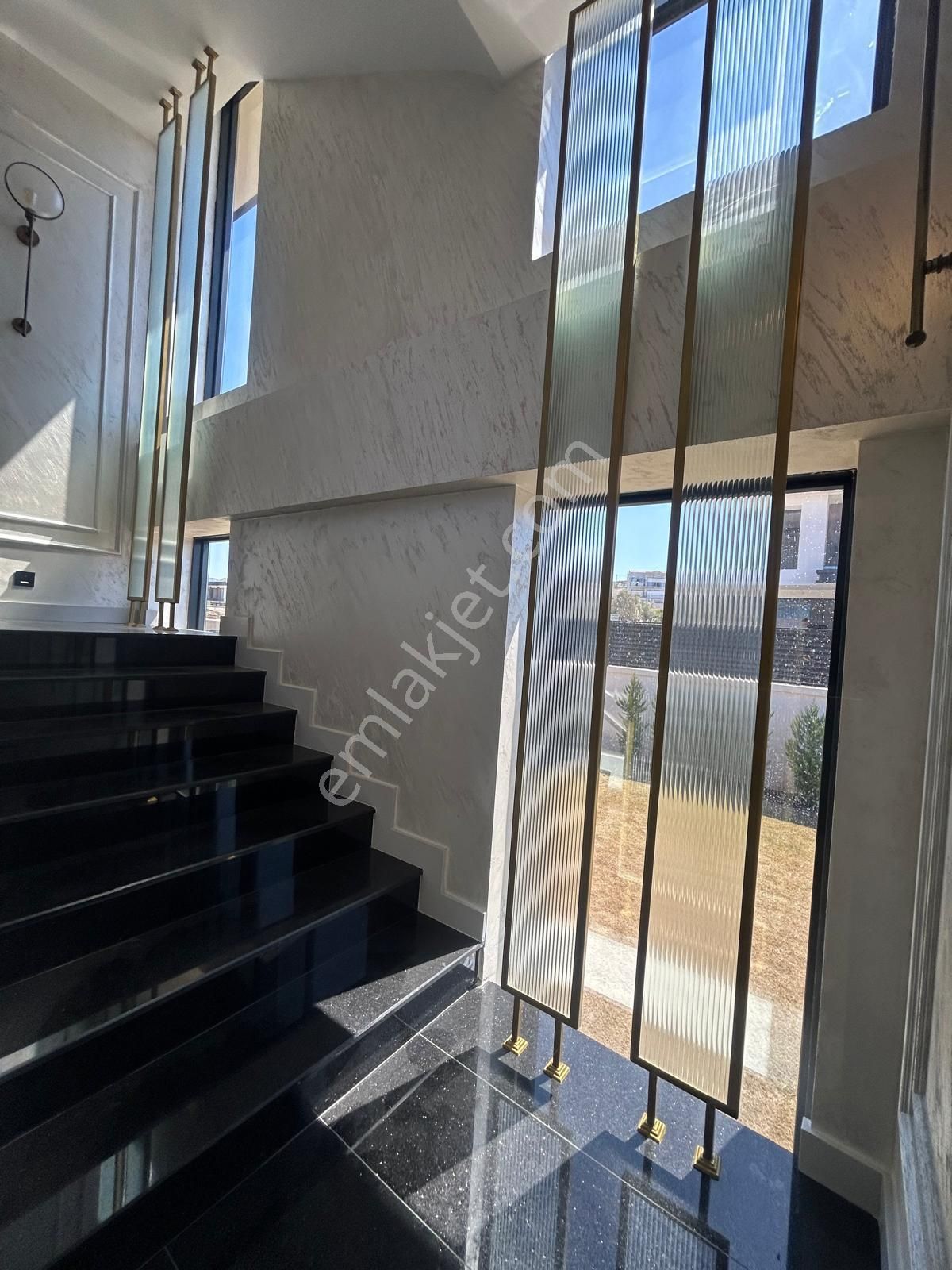 Panoramik Manzaralı Ve Özel Havuzlu Tek Müstakil Villa - Görsel 17