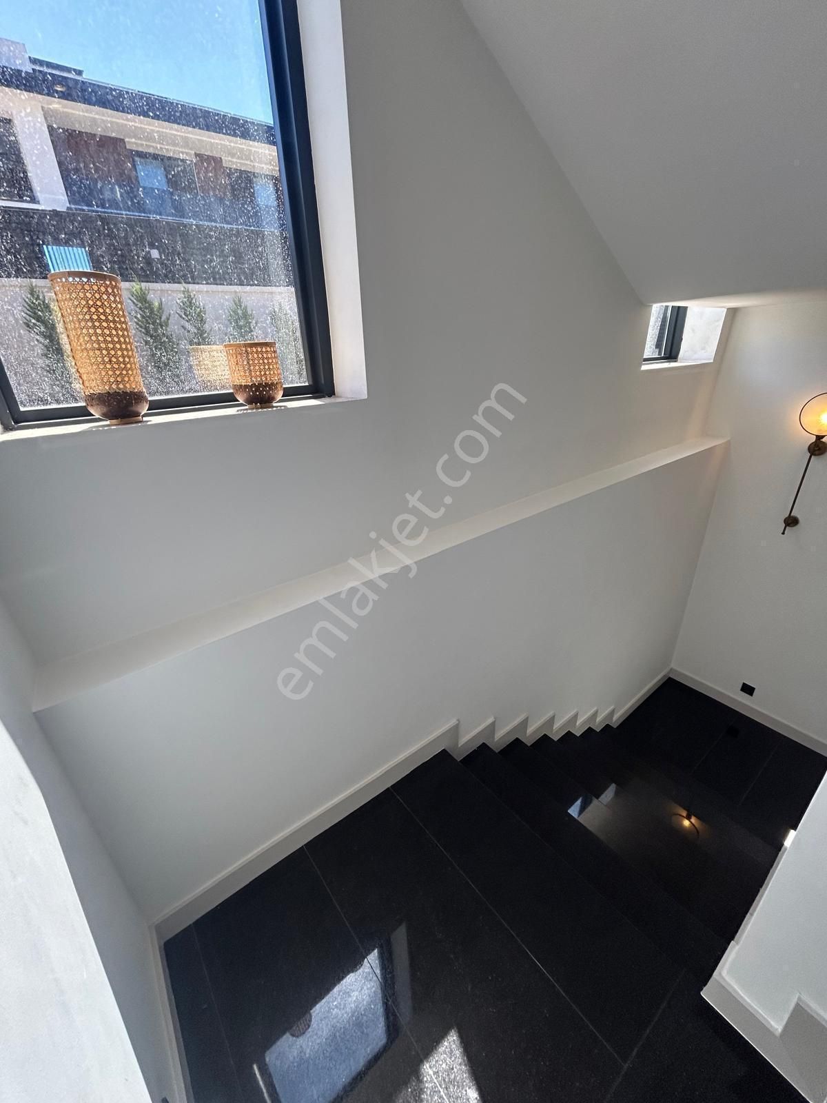 Panoramik Manzaralı Ve Özel Havuzlu Tek Müstakil Villa - Görsel 18