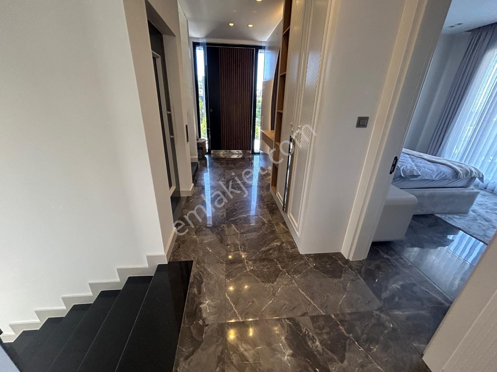 Panoramik Manzaralı Ve Özel Havuzlu Tek Müstakil Villa - Görsel 14