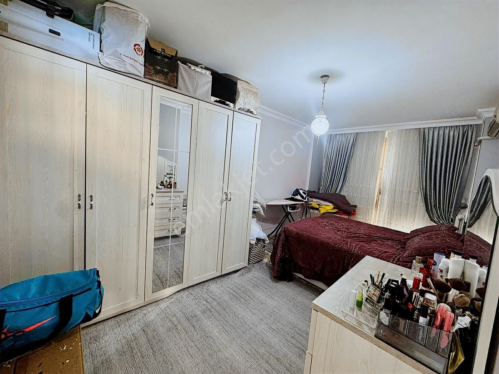 Büyükçekmece'de Villa Tadında Sitiçi Bahçe Katı Eşyalı 3+1 Daire - Görsel 4