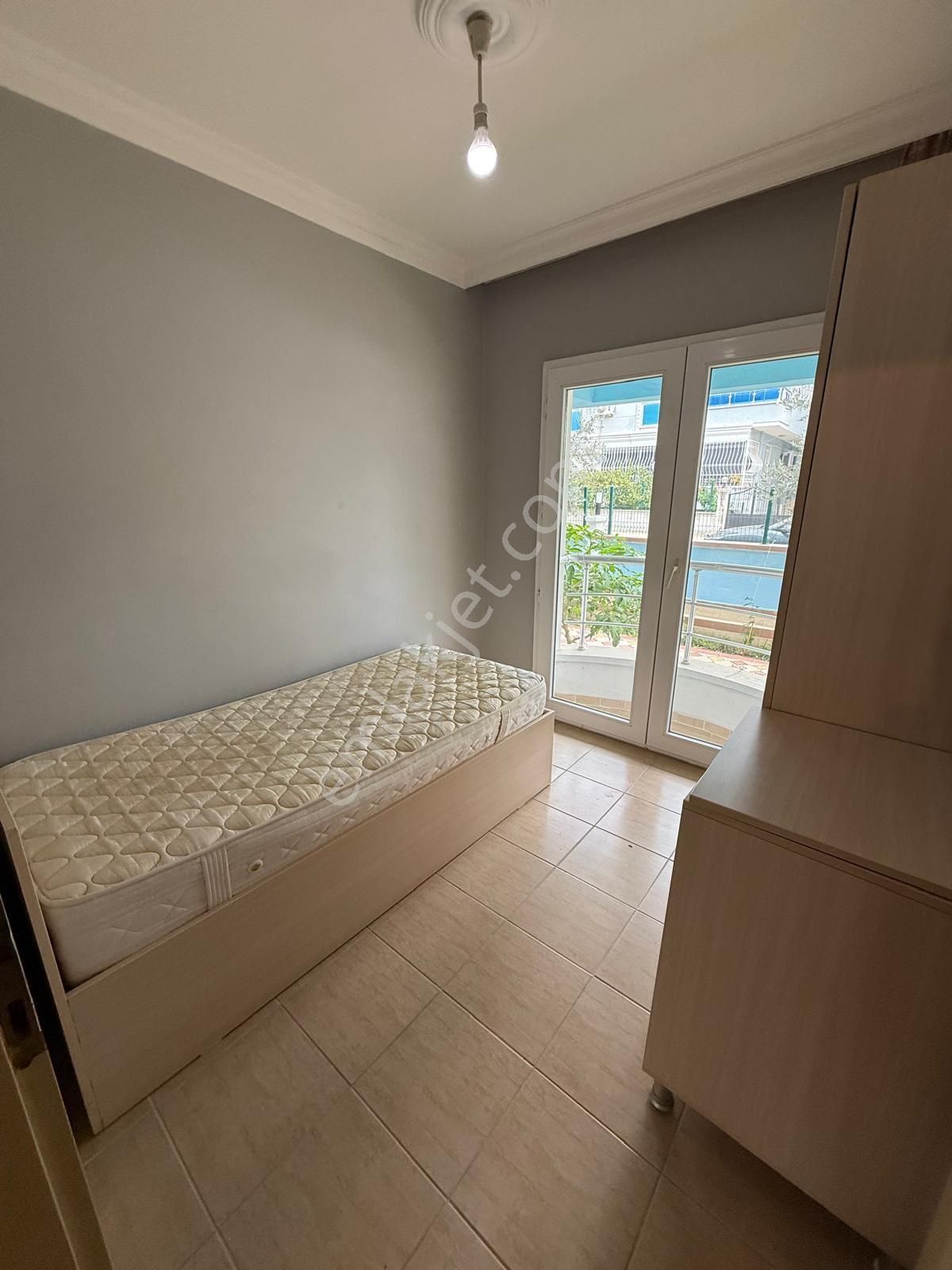 Efeler’de Güvenlikli Ve Havuzlu Sitede Çift Cephe 2+1 Daire - Görsel 9