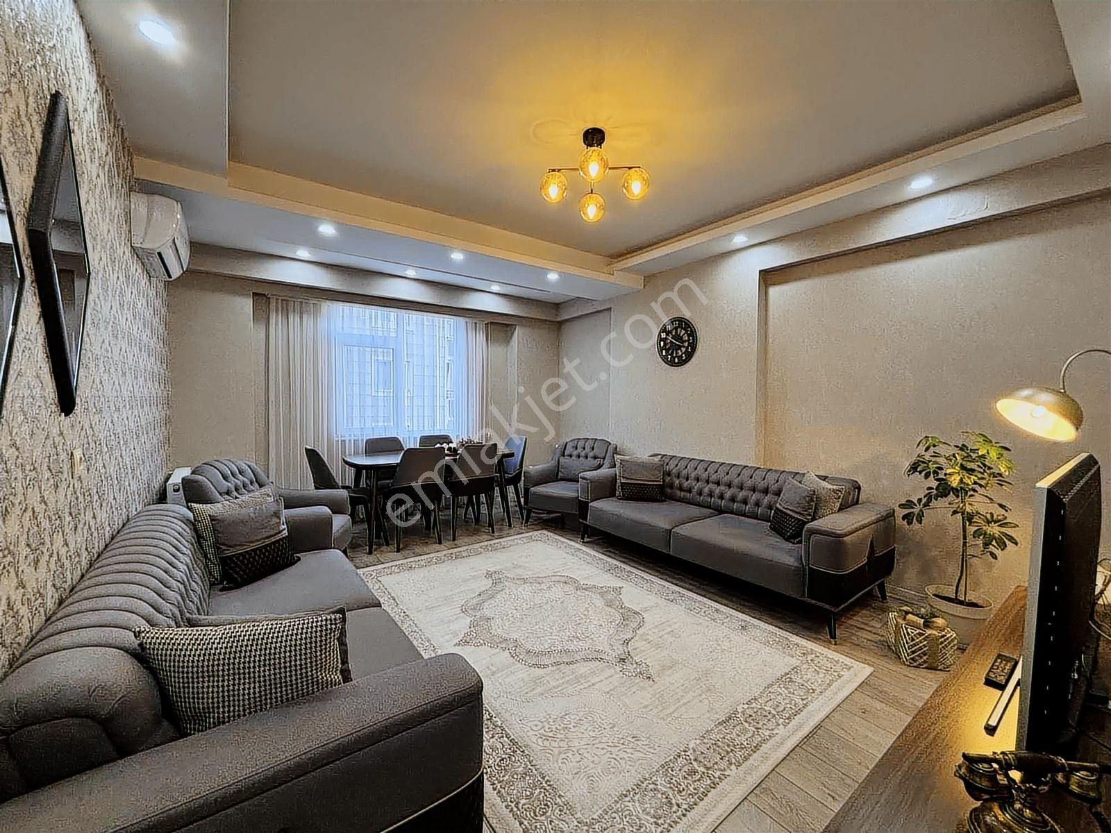 ****ilke Emlaktan****akpıyar Mah Arakat Full Lüks Daire