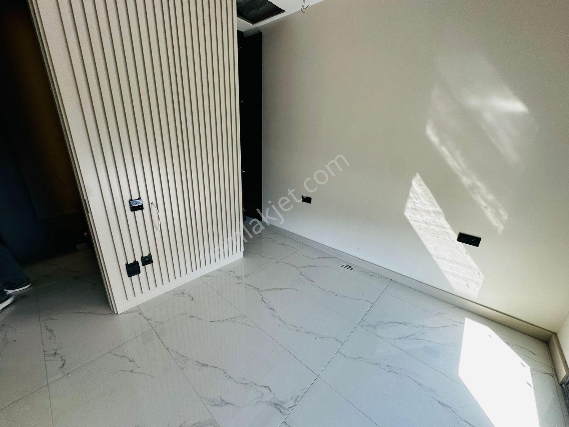 Manzara-güvenlik-özel Havuz-bahçe-otopark-yerden Isıtma-ultra Lüx-akıılı Ev -6+1 Fırsat Villa - Görsel 19