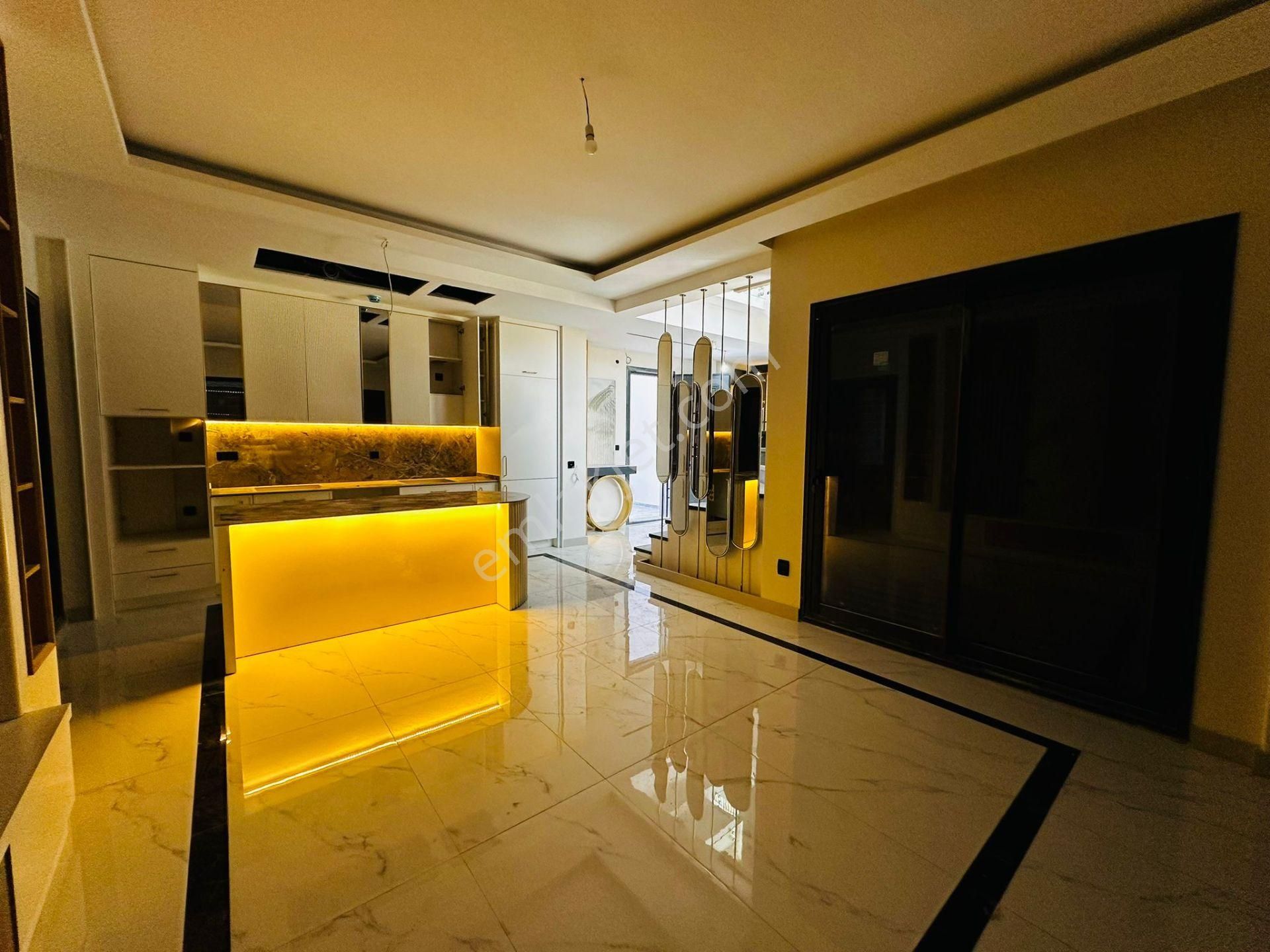 Manzara-güvenlik-özel Havuz-bahçe-otopark-yerden Isıtma-ultra Lüx-akıılı Ev -6+1 Fırsat Villa - Görsel 4