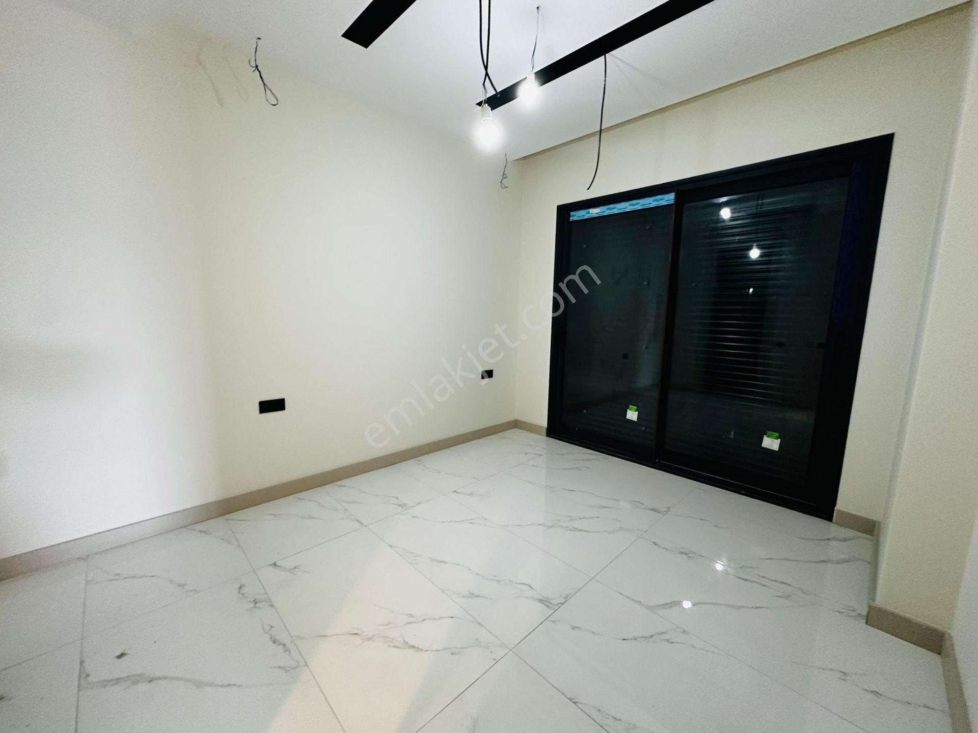 Manzara-güvenlik-özel Havuz-bahçe-otopark-yerden Isıtma-ultra Lüx-akıılı Ev -6+1 Fırsat Villa - Görsel 17