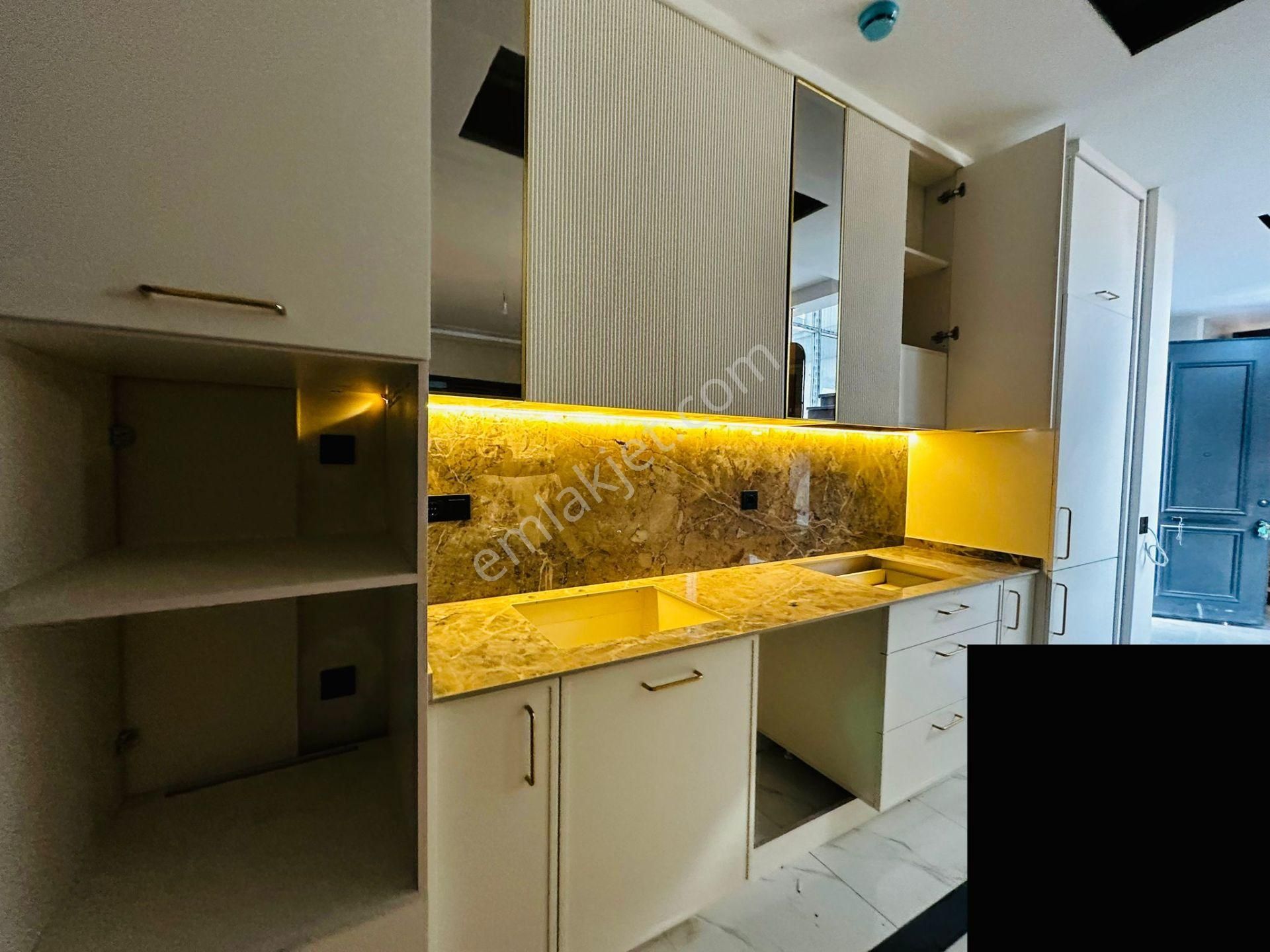 Manzara-güvenlik-özel Havuz-bahçe-otopark-yerden Isıtma-ultra Lüx-akıılı Ev -6+1 Fırsat Villa - Görsel 9