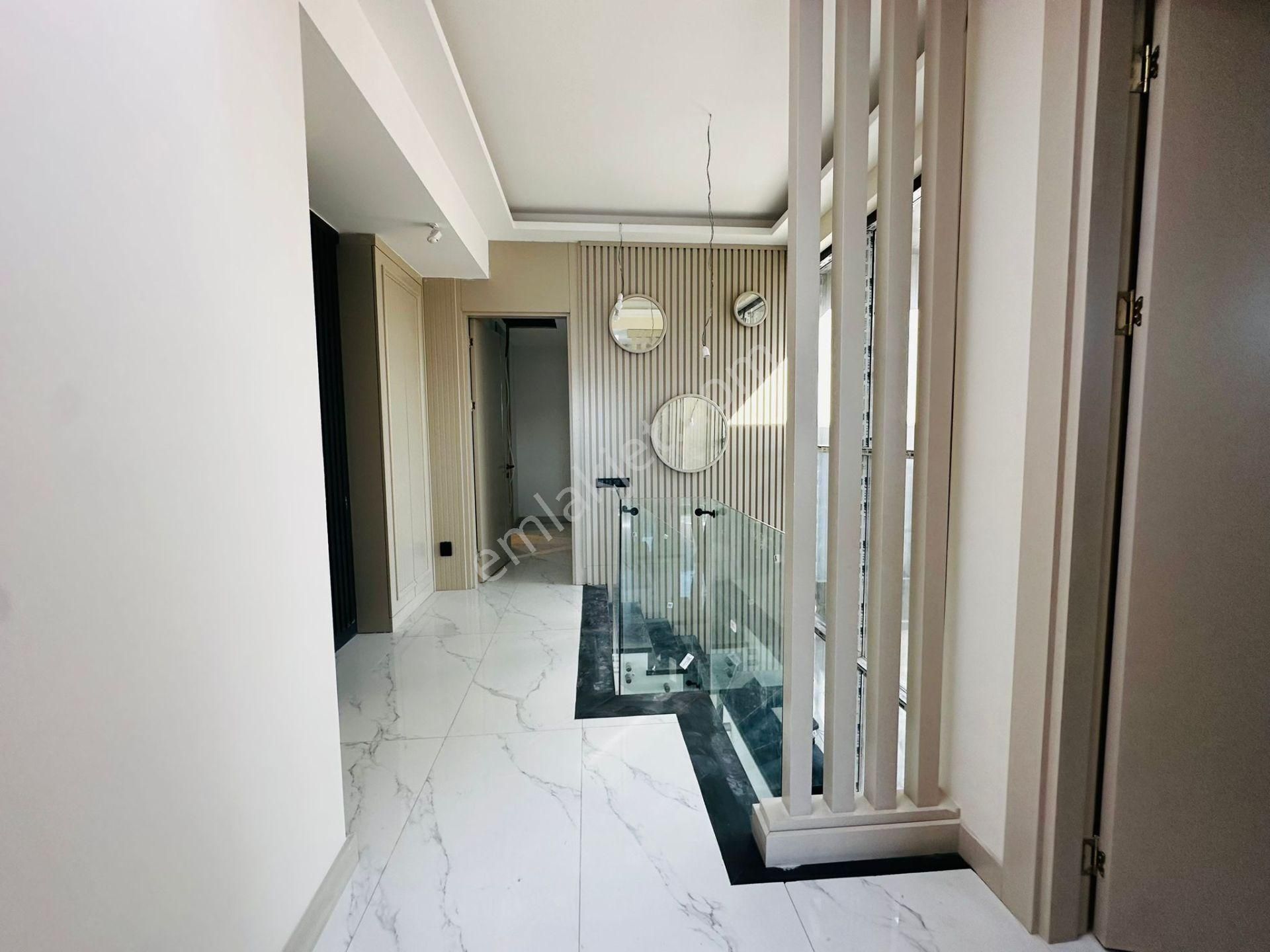 Manzara-güvenlik-özel Havuz-bahçe-otopark-yerden Isıtma-ultra Lüx-akıılı Ev -6+1 Fırsat Villa - Görsel 27