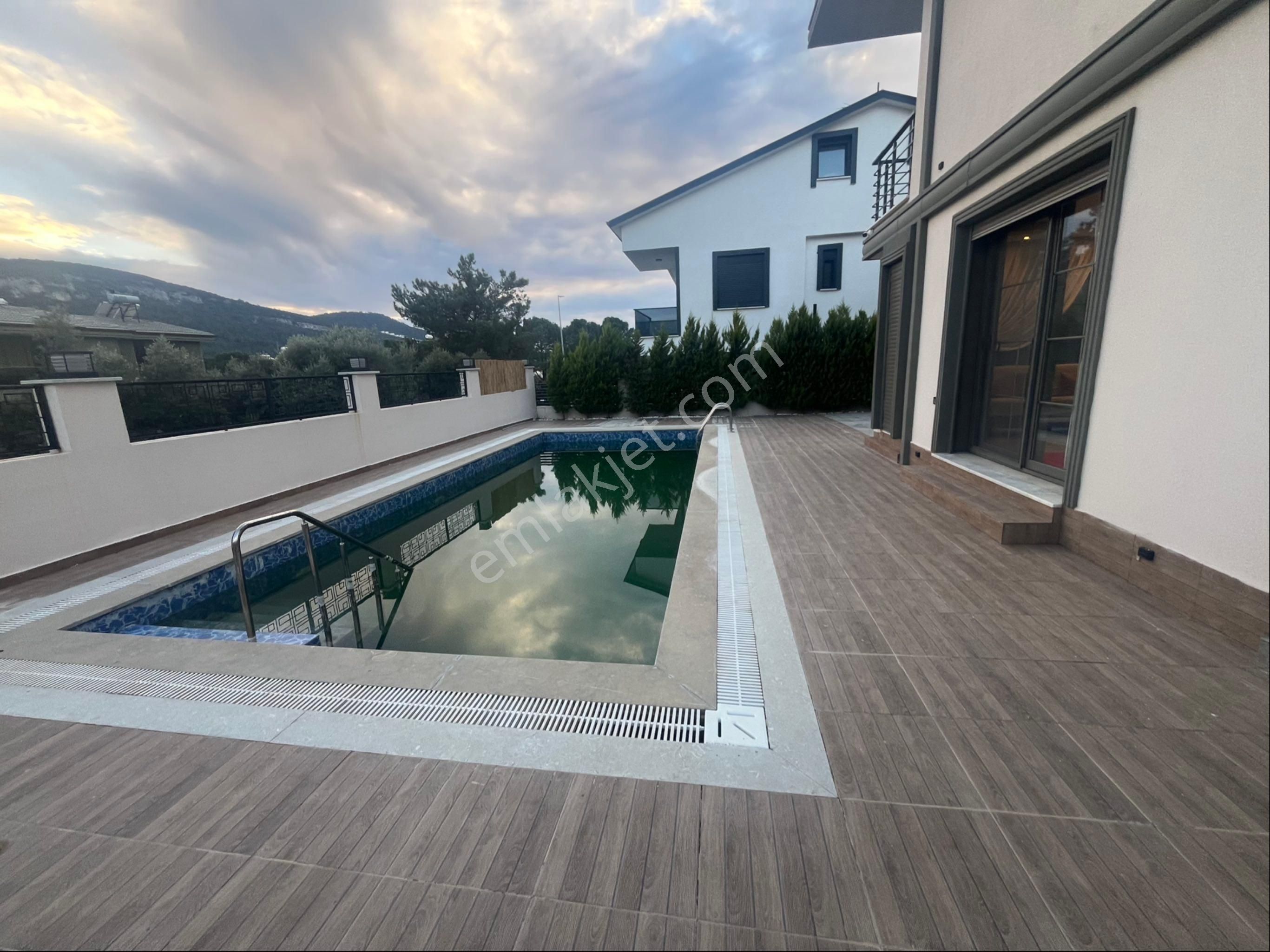 Didim Akbük Te Satılık 5+1 Müstakil Villa - Görsel 4