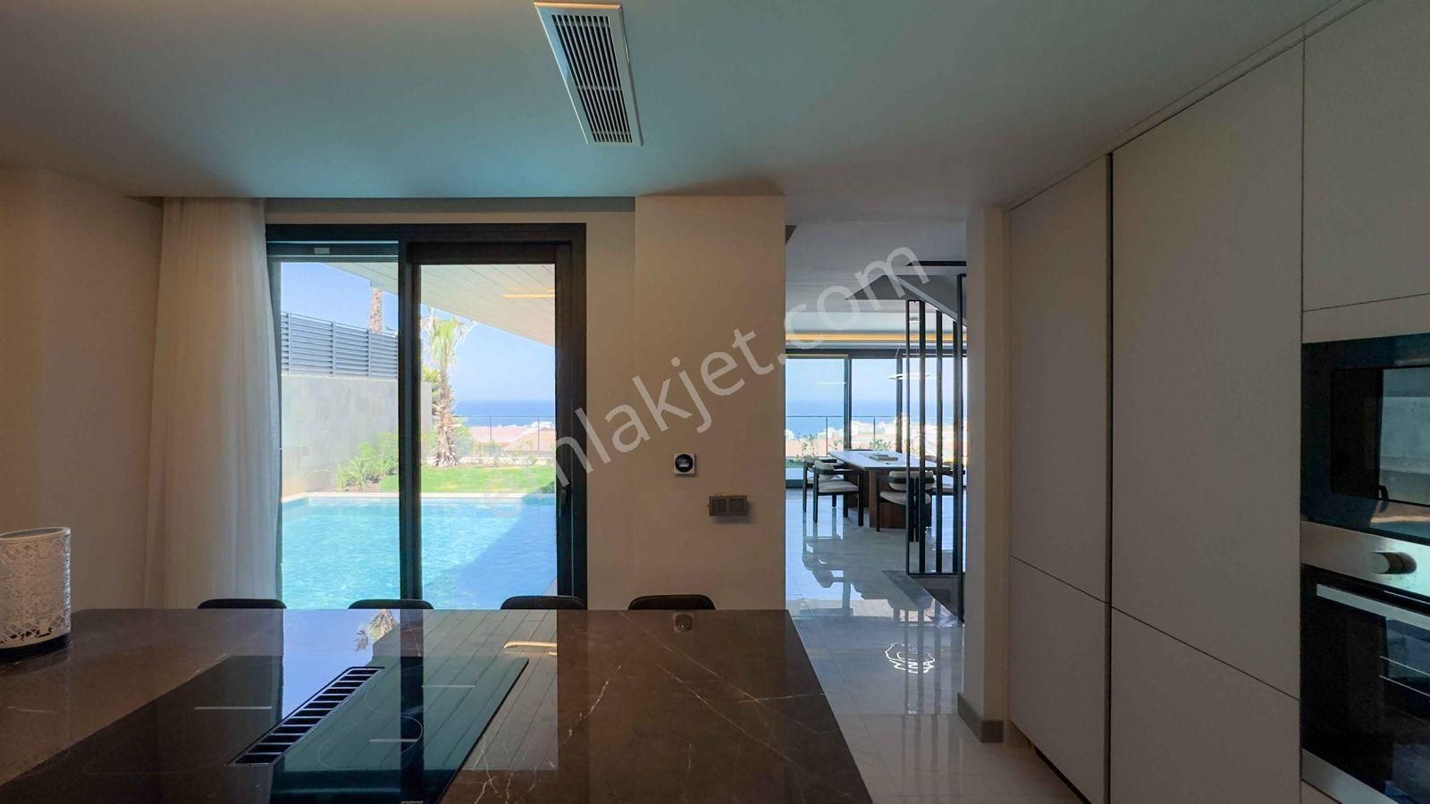 Kadınlar Denizi'nde Tek Müstakil 4+1 Villa - Görsel 16