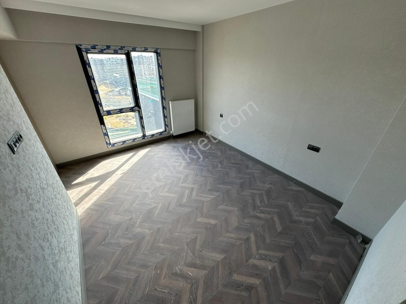 Cumhuriyet Mah. Ap İst Port Sitesi 2,5+1 Satılık Daire - Görsel 2