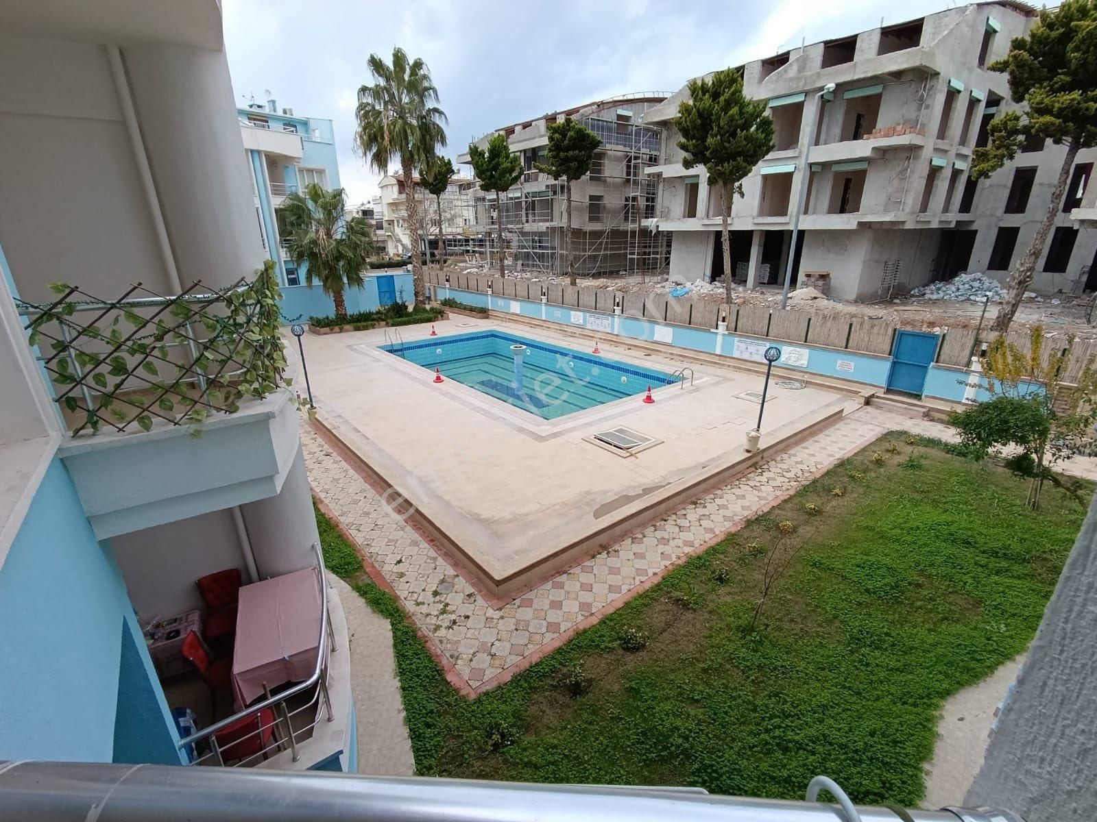 Efeler Liman Yolu, İskanlı Havuzlu Ve Güvenlikli Sitede 2+1 Daire