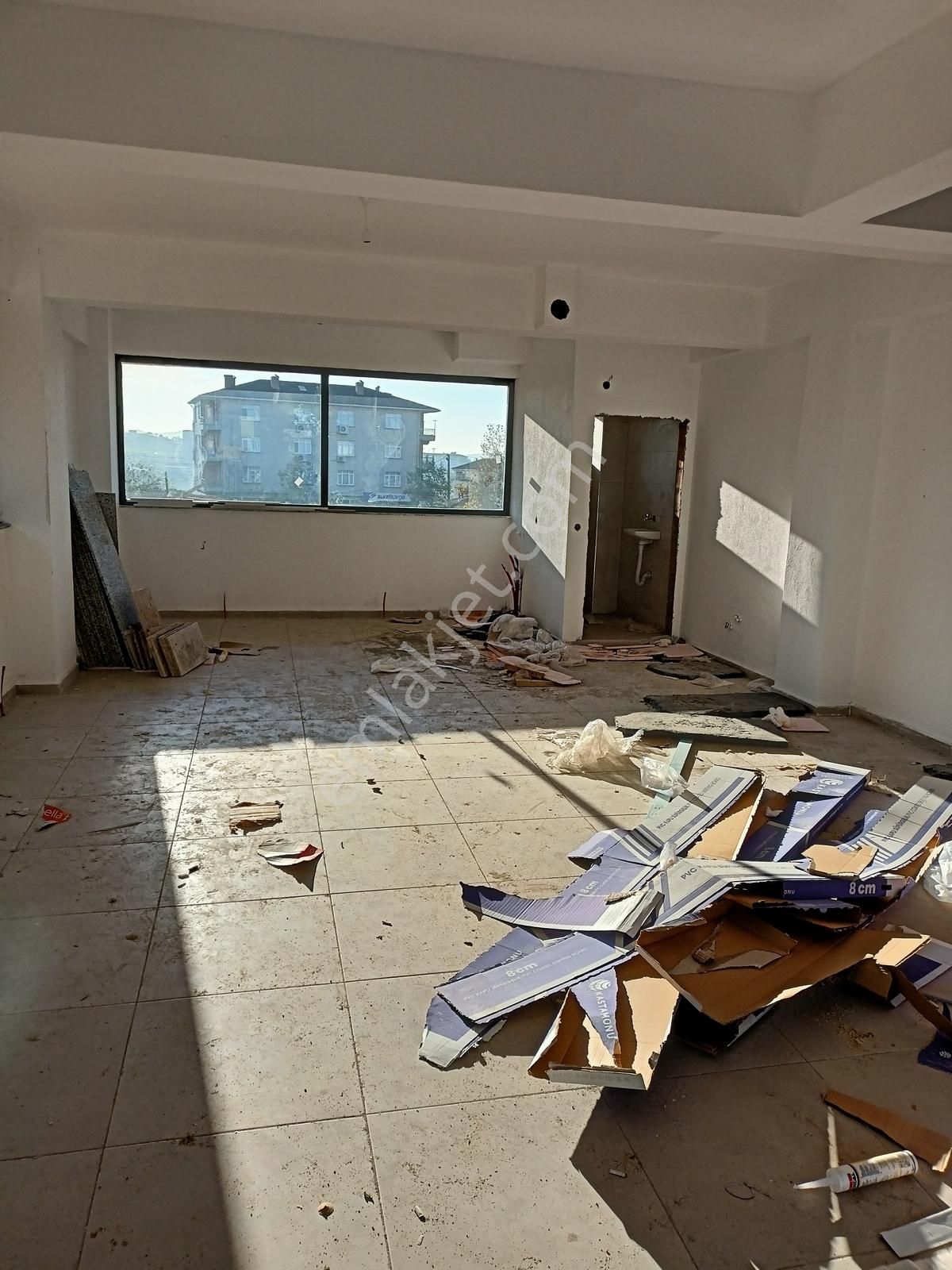 Şekerpınarda Plazalara Komşu Dükan Mağaza Depo - Görsel 2