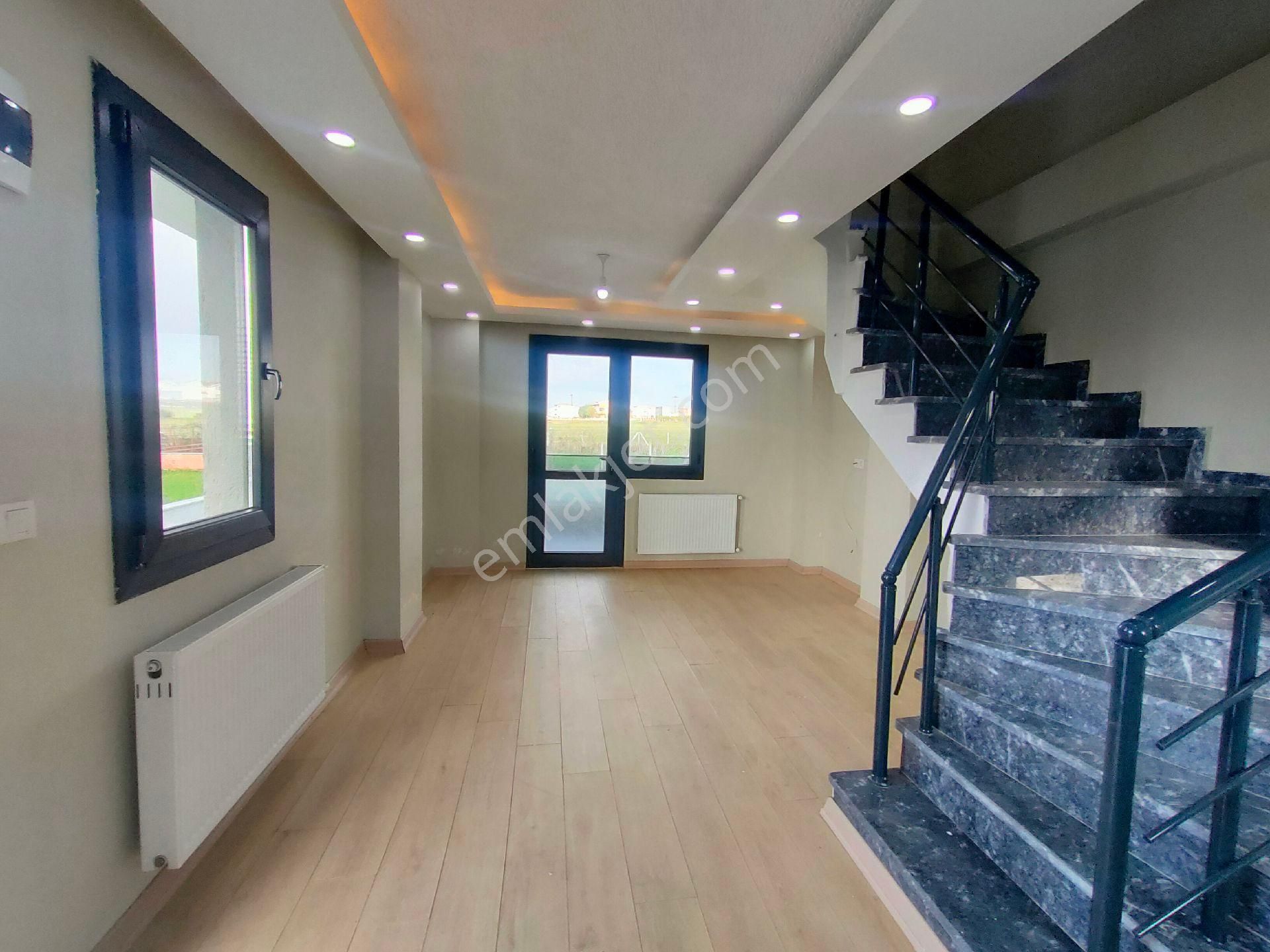 Kartallar'dan Büyük Bahçeli Kombili Müstakil Yazlık Villa. - Görsel 33