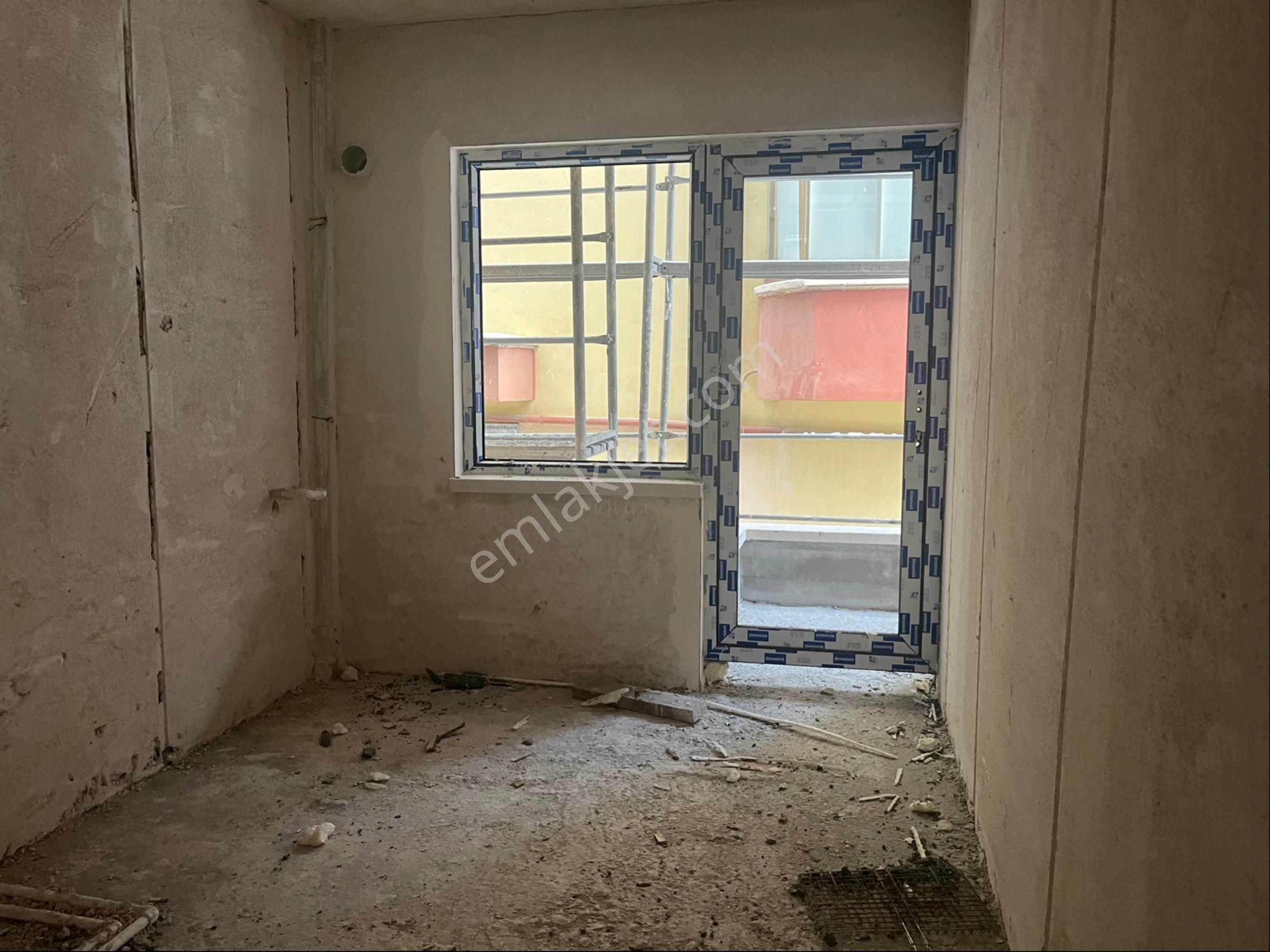 Hüseyingazi Göbek De Fırsat 1+1 Daire - Görsel 7