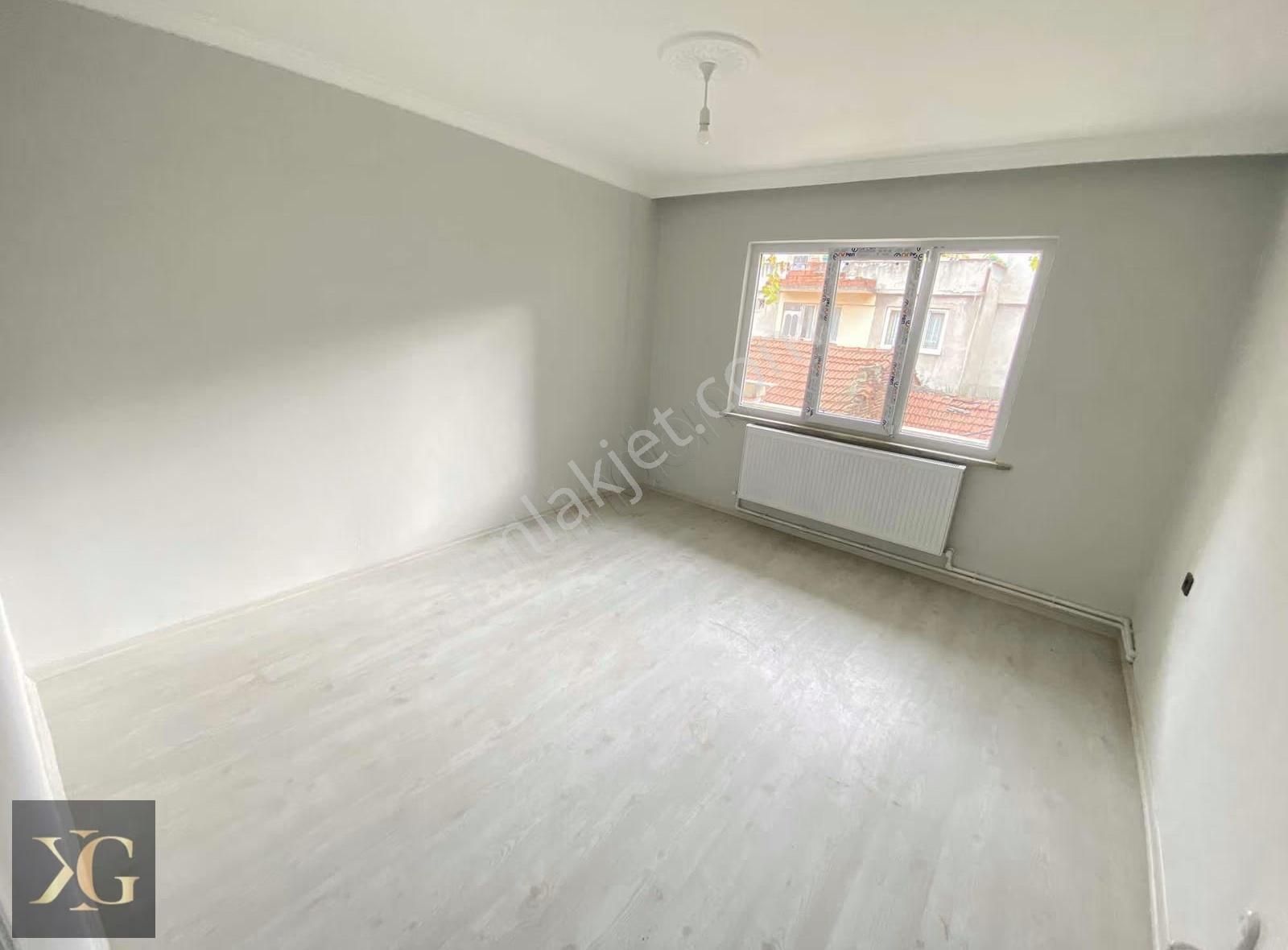 Pruva'dan İçi Komple Yenilenmiş 2+1 Eşyasız Kiralık Daire - Görsel 8