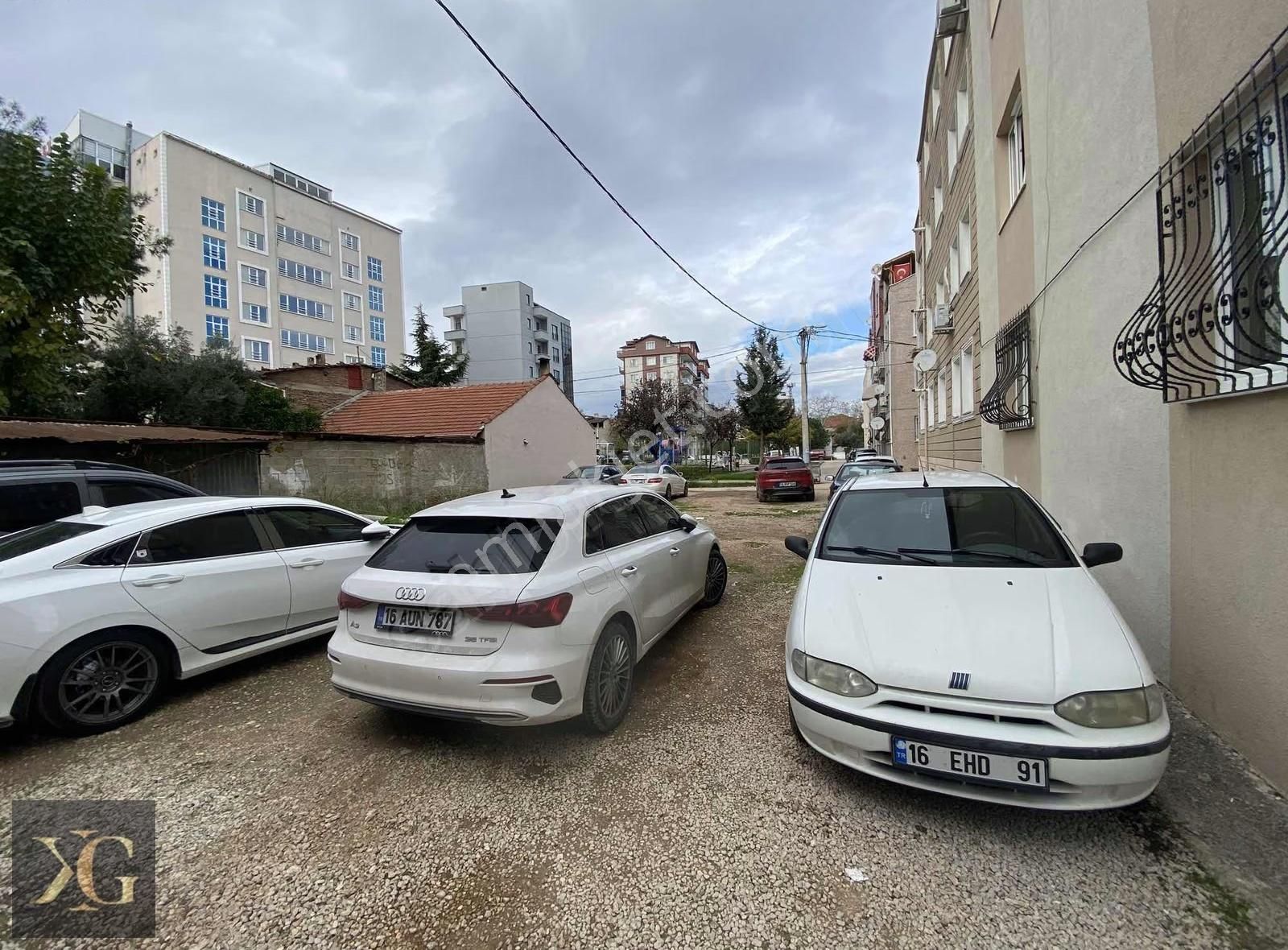 Pruva'dan İçi Komple Yenilenmiş 2+1 Eşyasız Kiralık Daire - Görsel 15