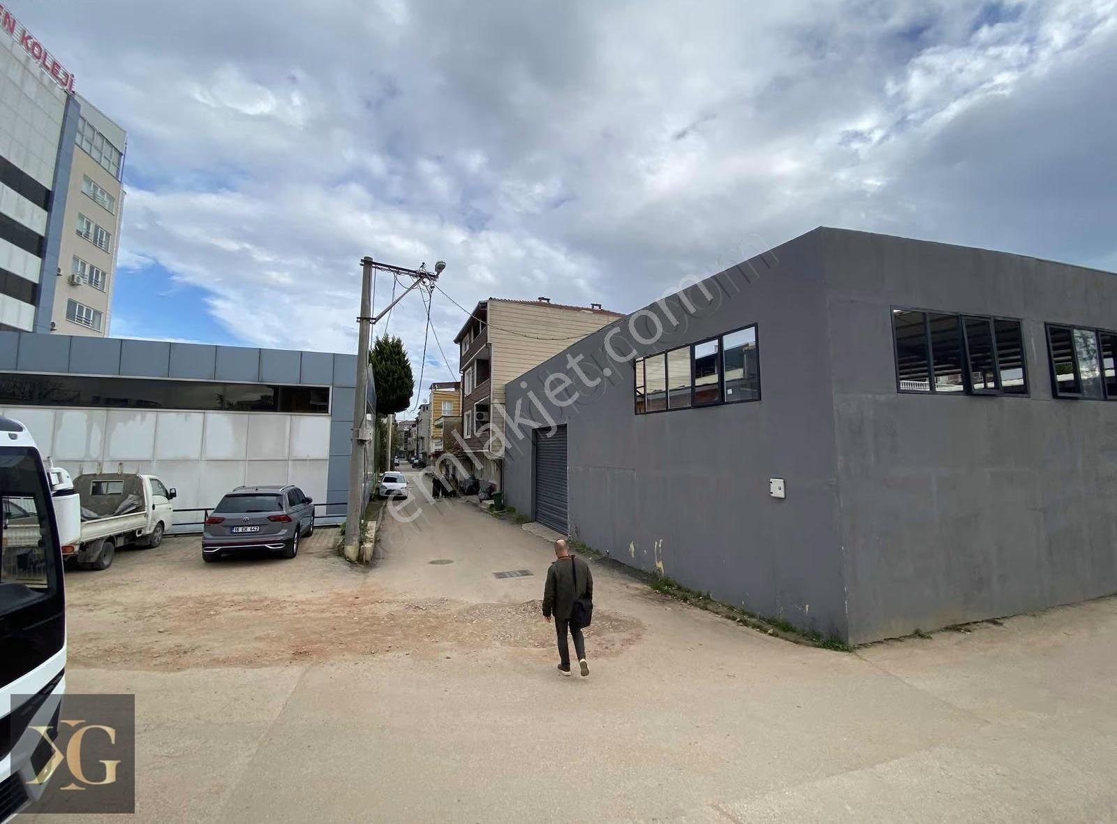 Pruva'dan İçi Komple Yenilenmiş 2+1 Eşyasız Kiralık Daire - Görsel 2