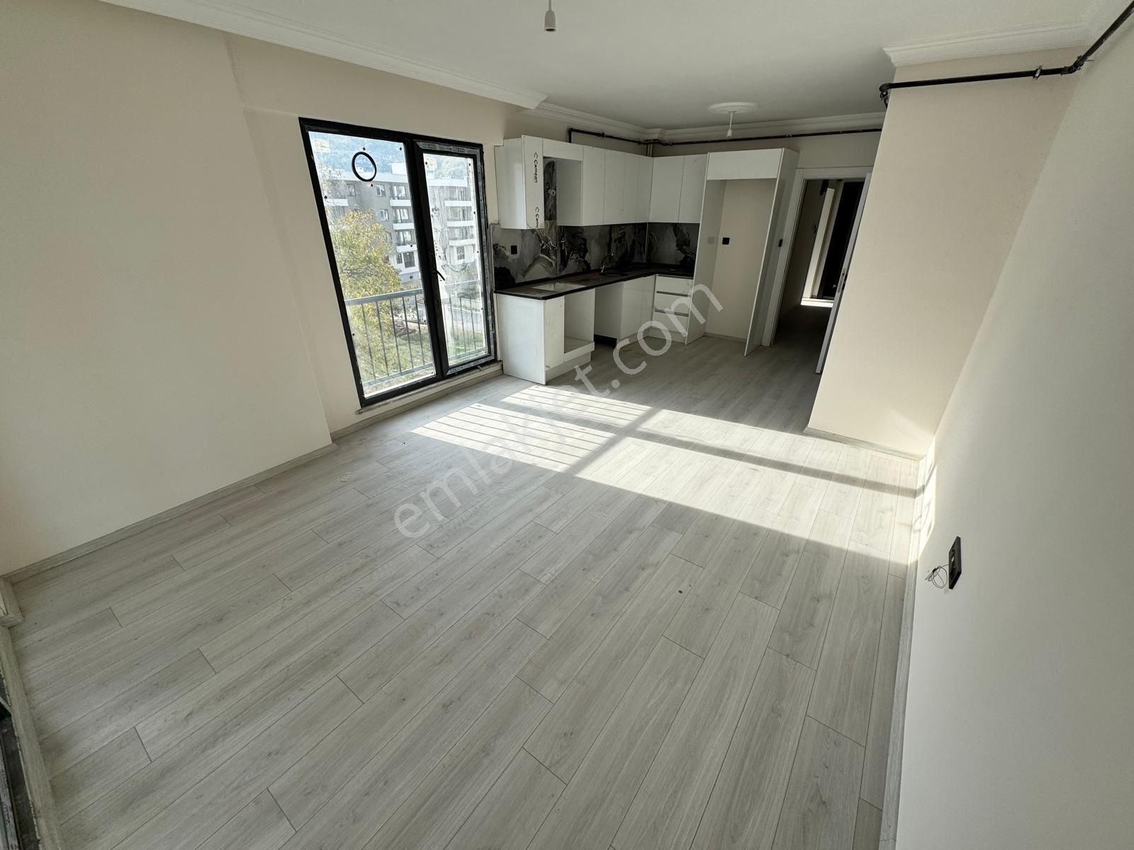 Yalova Çınarcık Teşvikiye Plajlar Mevkiinde Dubleks 2 + 1 Satılık Daire - Görsel 9
