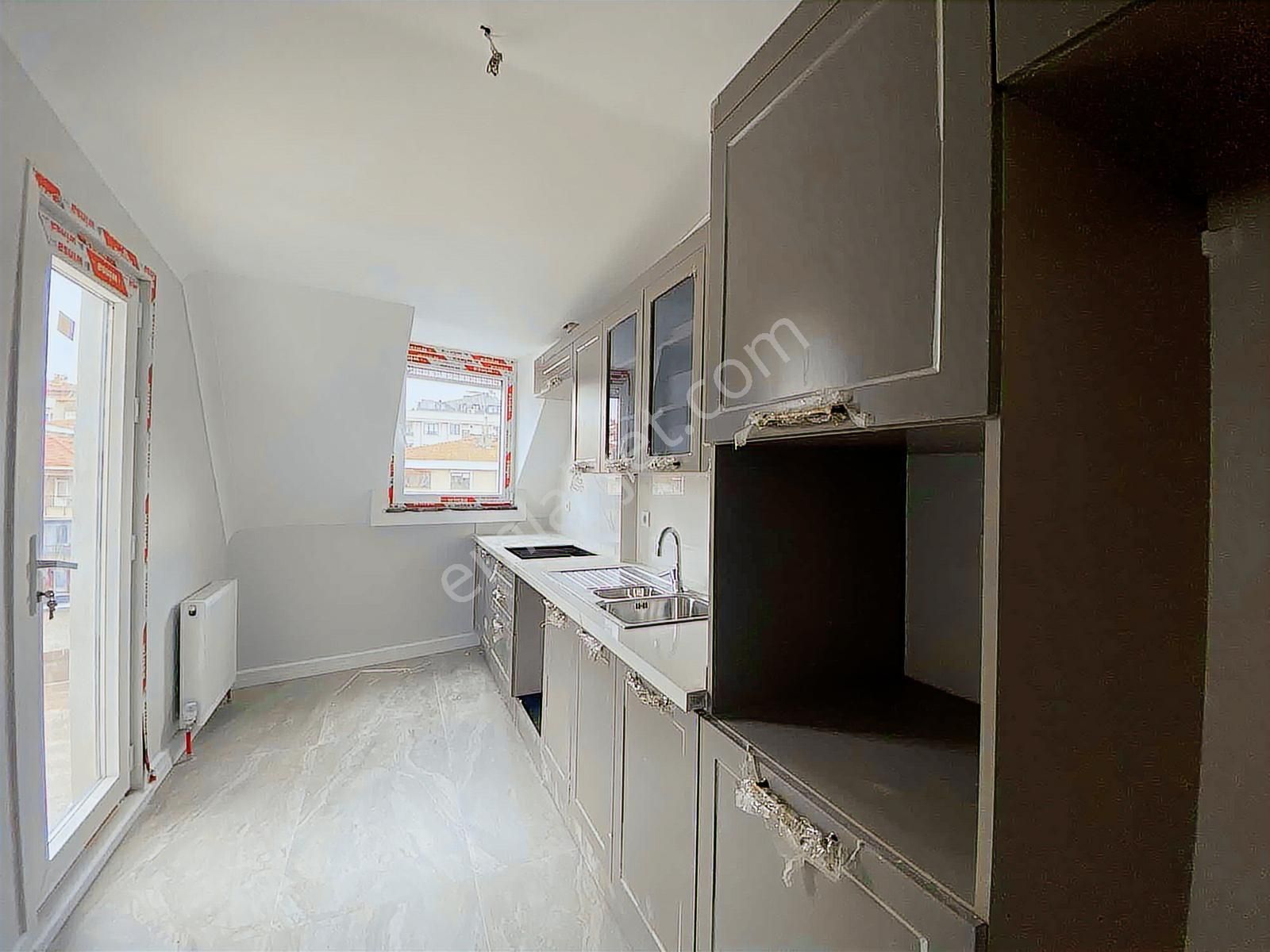 Turyap'tan Altıntepe Sahil'de Deniz Manzaralı Sıfır 4+2 Dubleks - Görsel 3