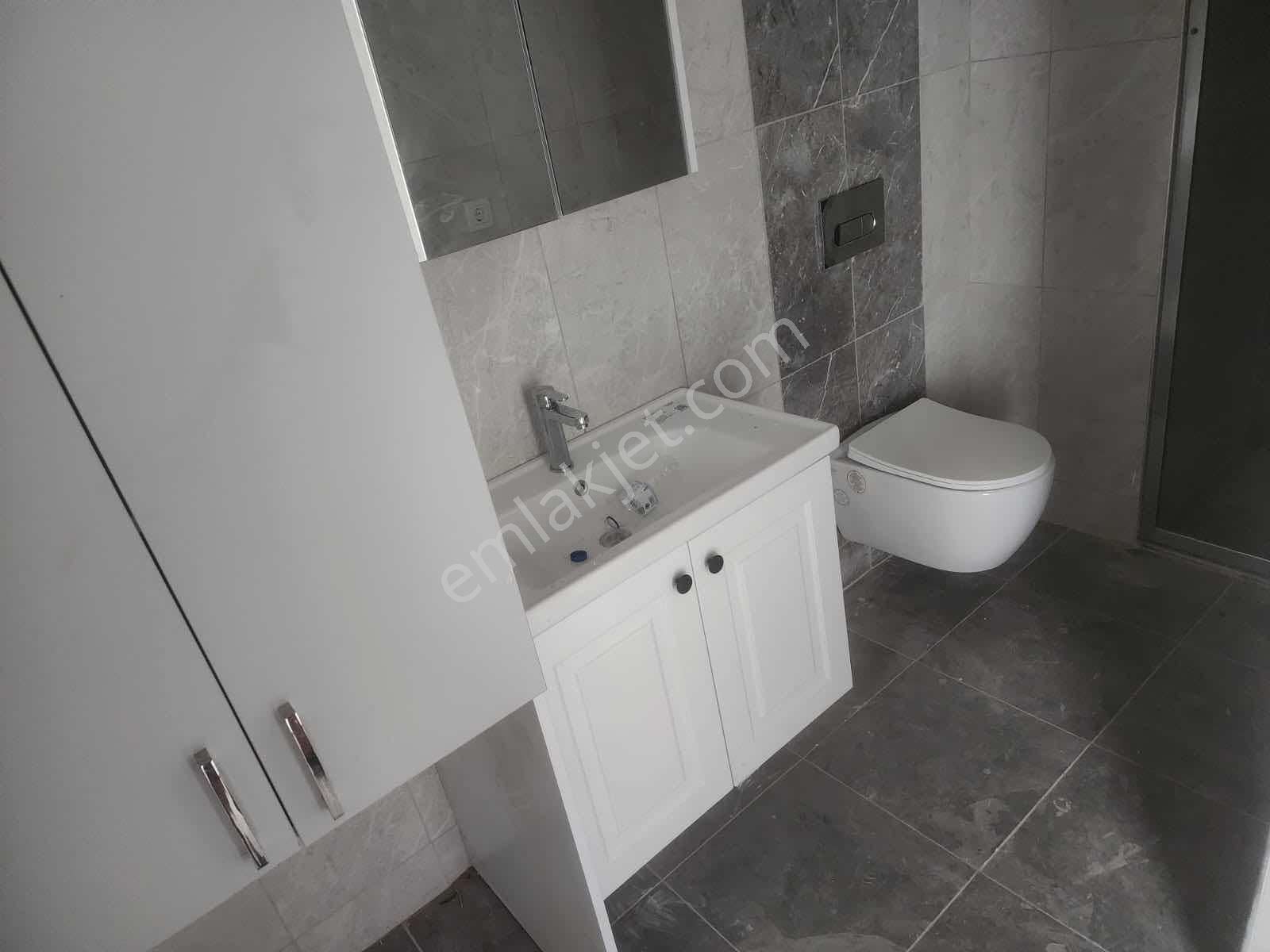 Mordoğan Emlaktan Merkezde Denize Sıfır 3+1 Masrafsız Yazlık - Görsel 18