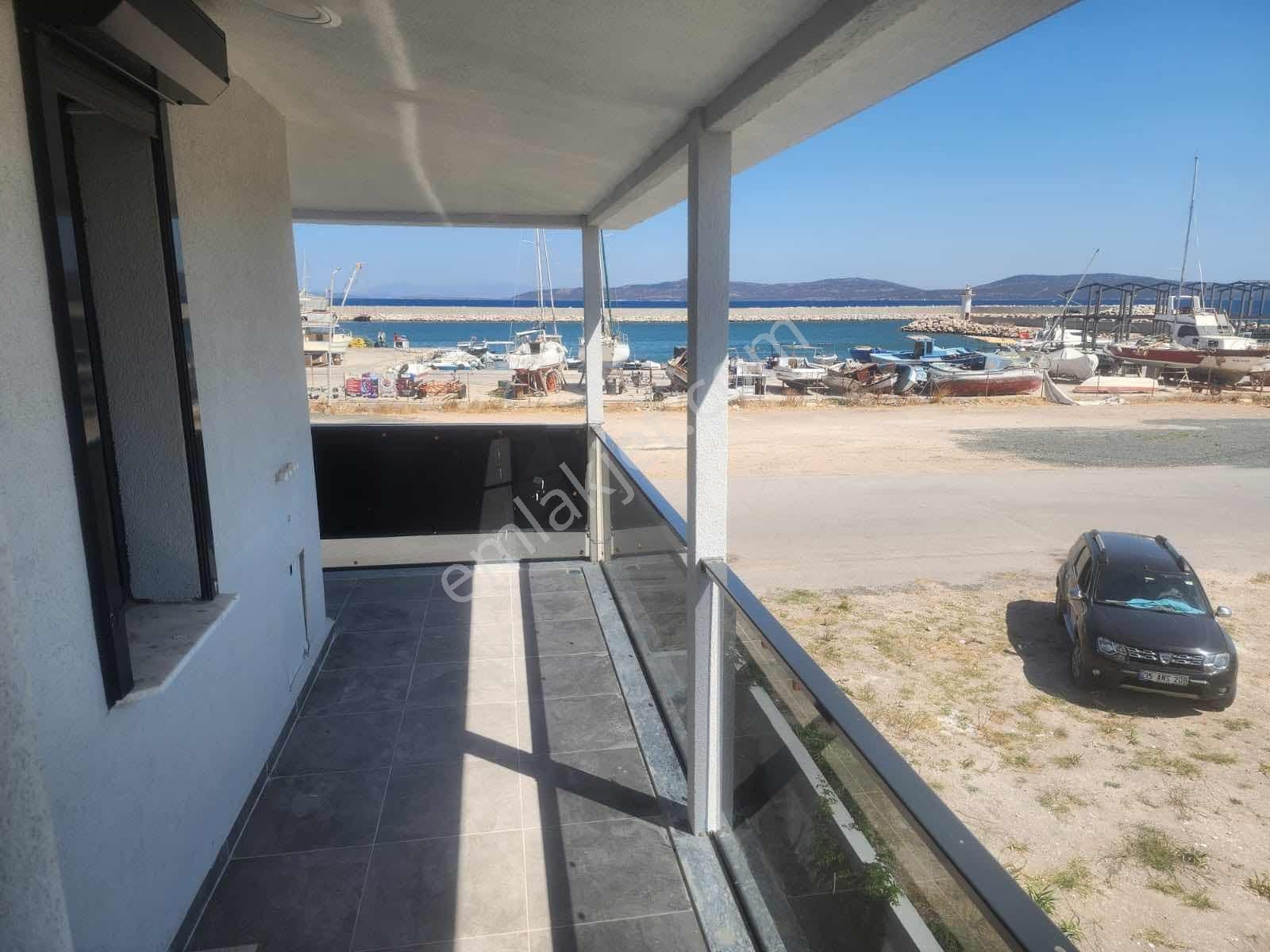 Mordoğan Emlaktan Merkezde Denize Sıfır 3+1 Masrafsız Yazlık - Görsel 14