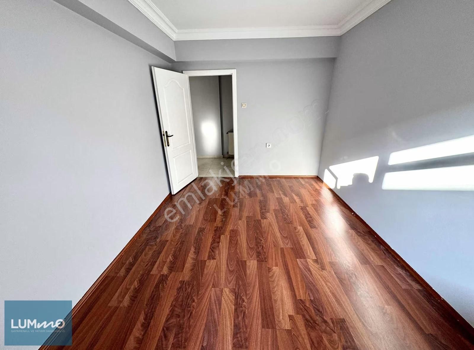 Kartaltepe Cadde Üstü 3 Balkonlu Manzaralı Önü Açık 3+1 - Görsel 24