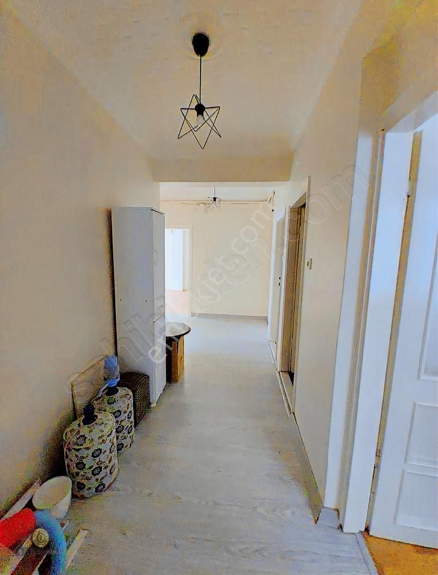 Şeyhsinan Mah. De 3+1 140m² Çarşı İçinde Asansörlü Arakat Daire - Görsel 22
