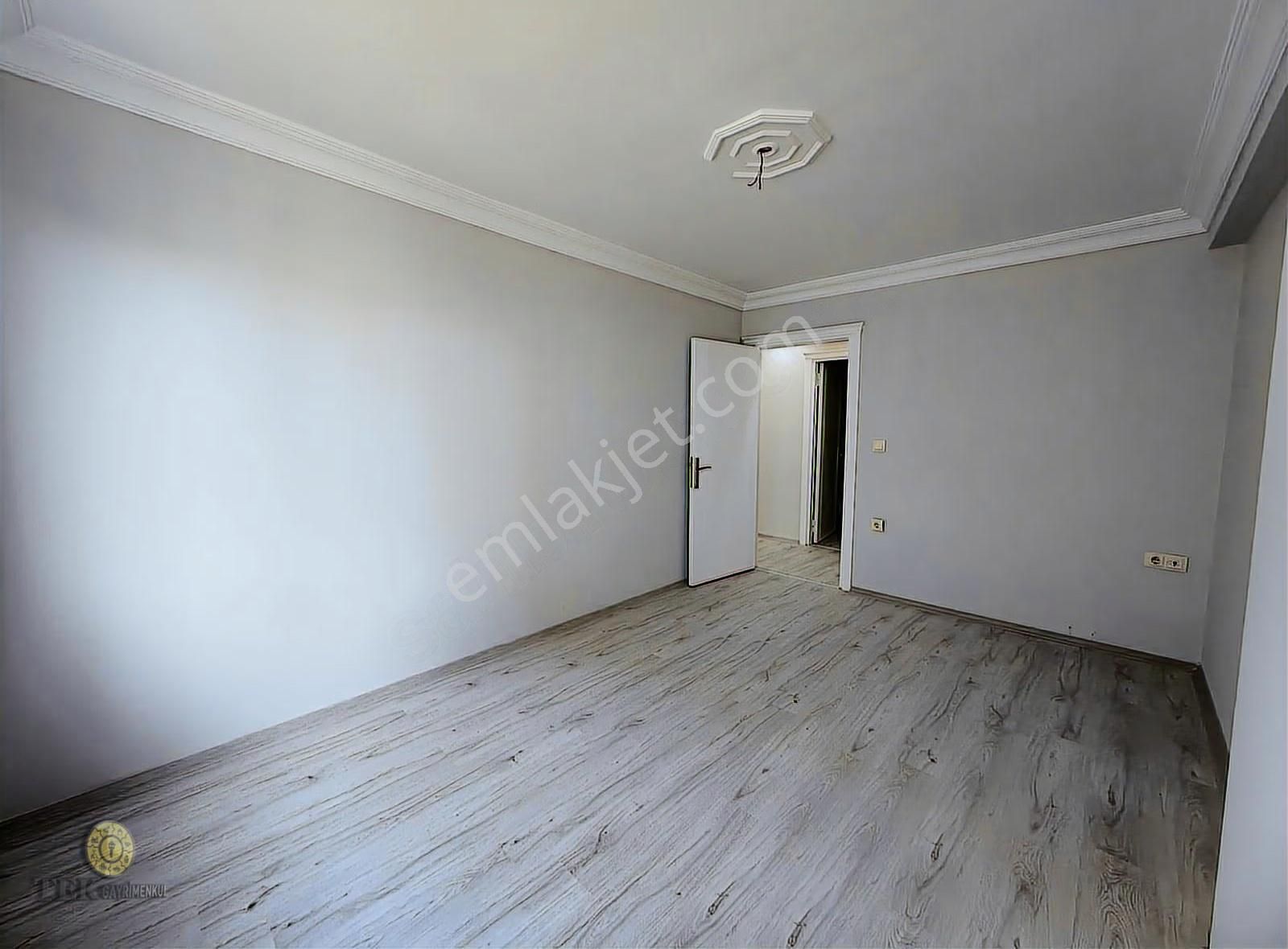 Muhittin Mah.de 3+1 135m² Arakat Site Tipi İskanlı Fırsat Daire - Görsel 3