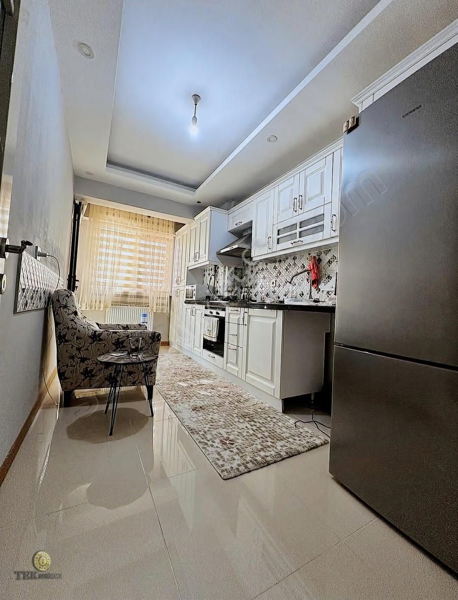 Muhittin Mahallesinde 3+1 145m² Arakat Site İçi Fırsat Dairemiz