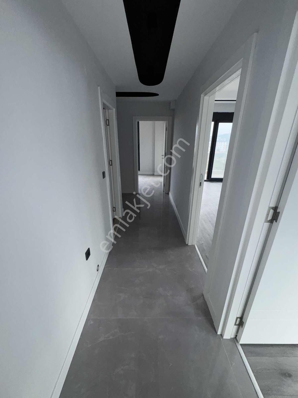 Havuz Ebeveyn Banyosu Cift Balkon Güney Cephe Ayrı Mutfak - Görsel 7