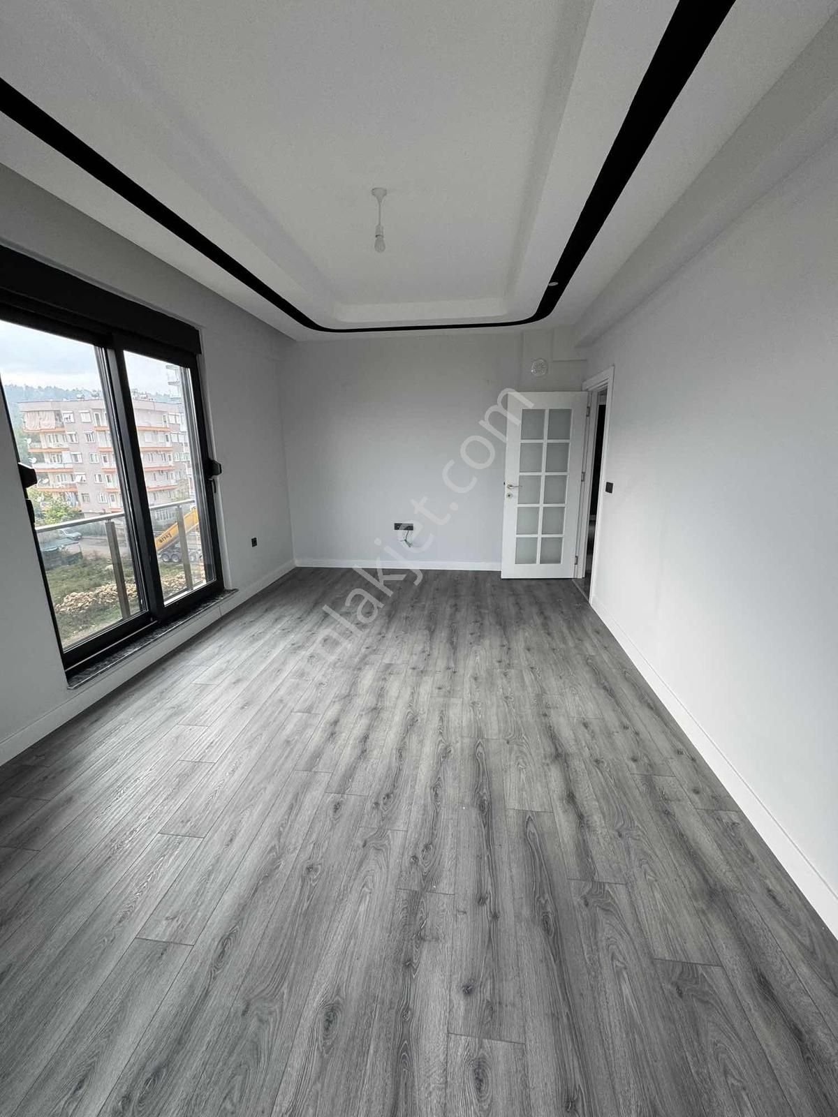 Havuz Ebeveyn Banyosu Cift Balkon Güney Cephe Ayrı Mutfak - Görsel 32
