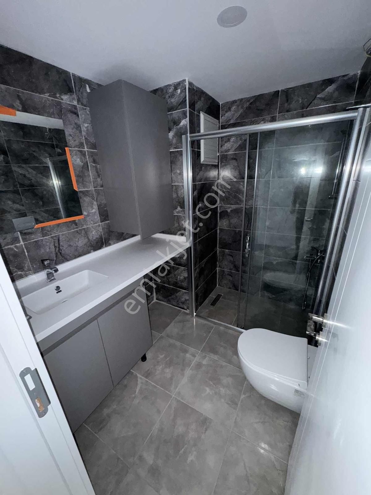 Havuz Ebeveyn Banyosu Cift Balkon Güney Cephe Ayrı Mutfak - Görsel 28