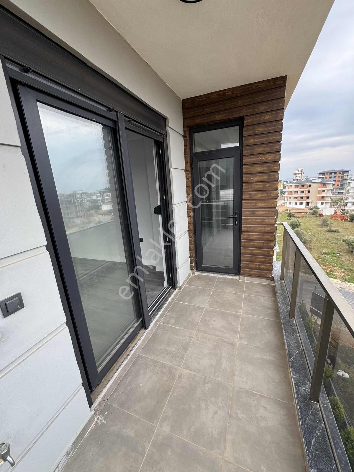 Havuz Ebeveyn Banyosu Cift Balkon Güney Cephe Ayrı Mutfak - Görsel 34