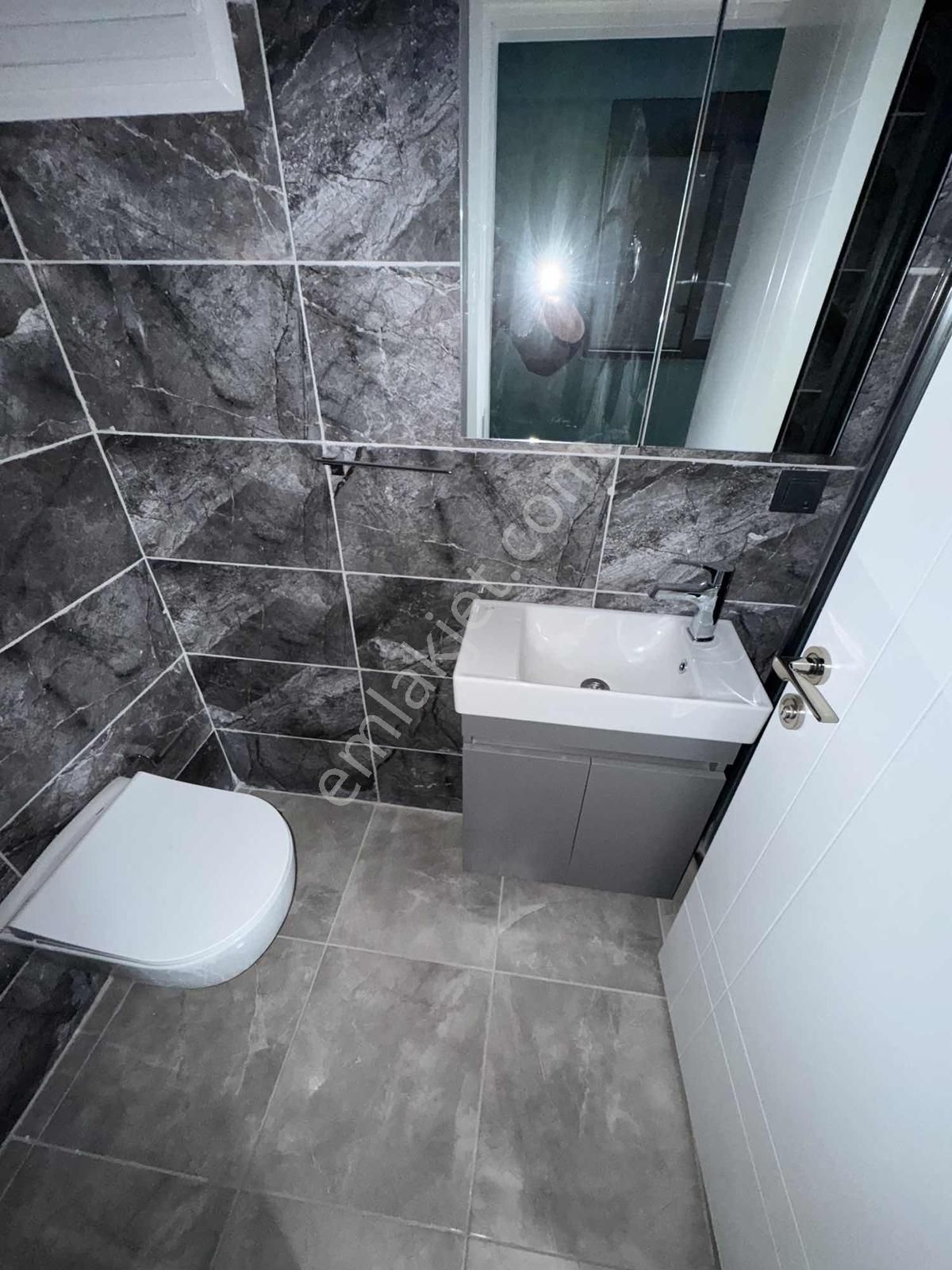 Havuz Ebeveyn Banyosu Cift Balkon Güney Cephe Ayrı Mutfak - Görsel 8