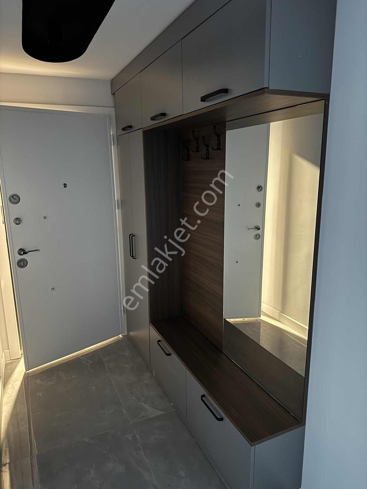 Havuz Ebeveyn Banyosu Cift Balkon Güney Cephe Ayrı Mutfak - Görsel 13