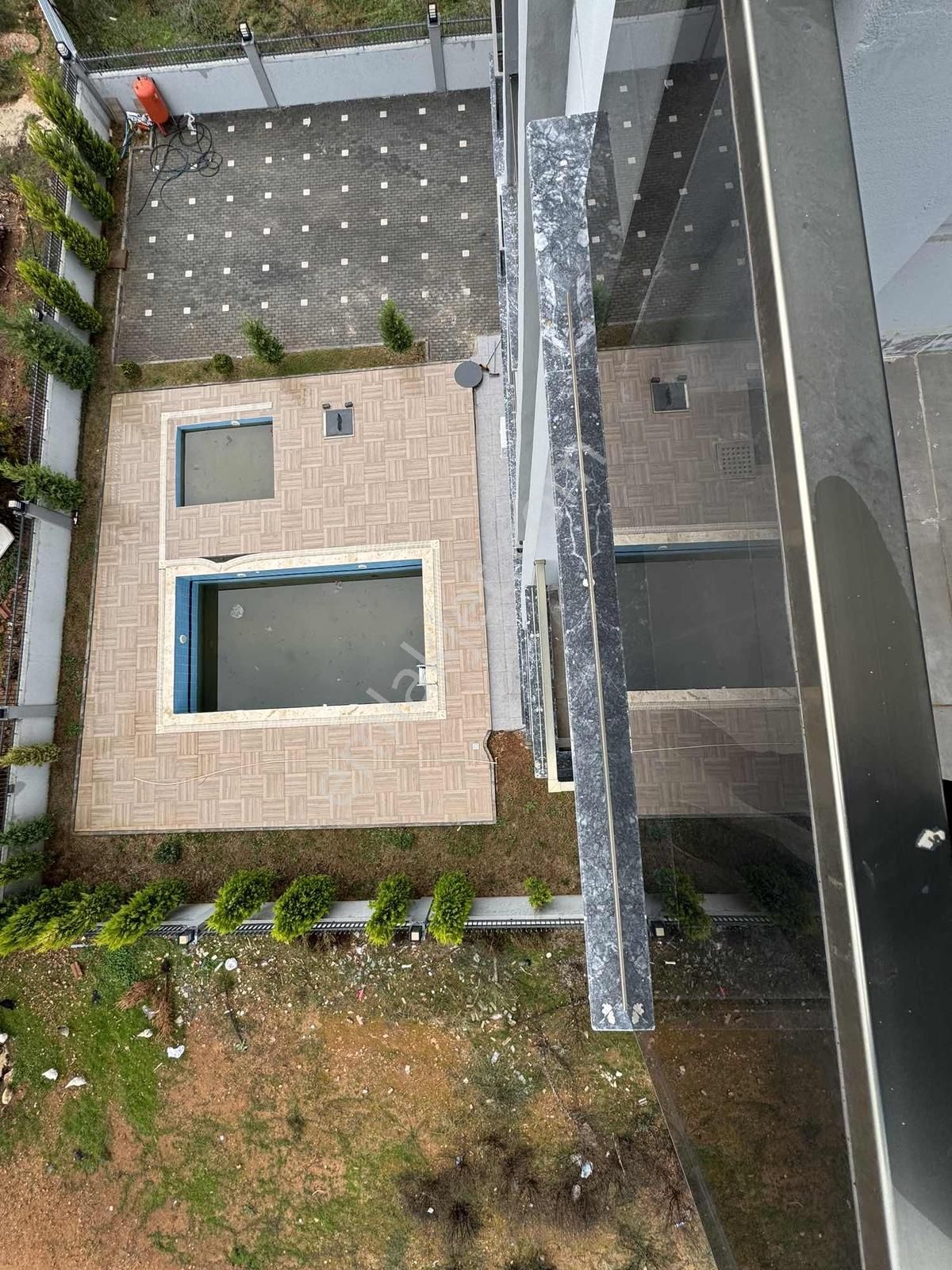 Havuz Ebeveyn Banyosu Cift Balkon Güney Cephe Ayrı Mutfak - Görsel 30