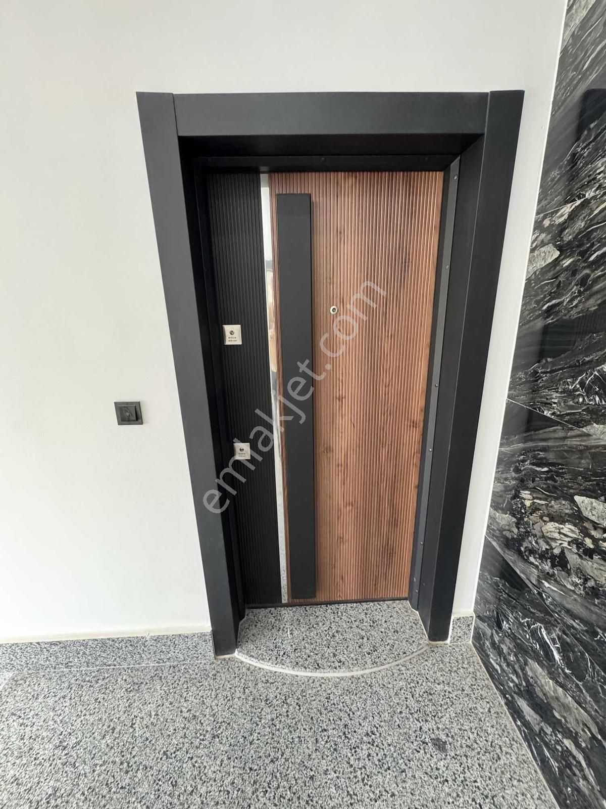 Tramvaya Cok Yakın Sıfır Ebevyn Banyosu Ayrı Mutfak Cift Balkon - Görsel 19