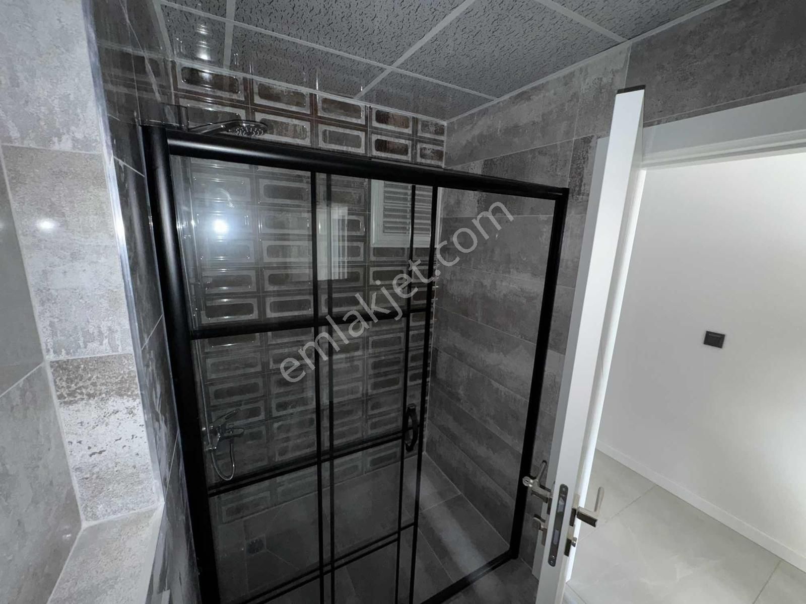 Tramvaya Cok Yakın Sıfır Ebevyn Banyosu Ayrı Mutfak Cift Balkon - Görsel 7